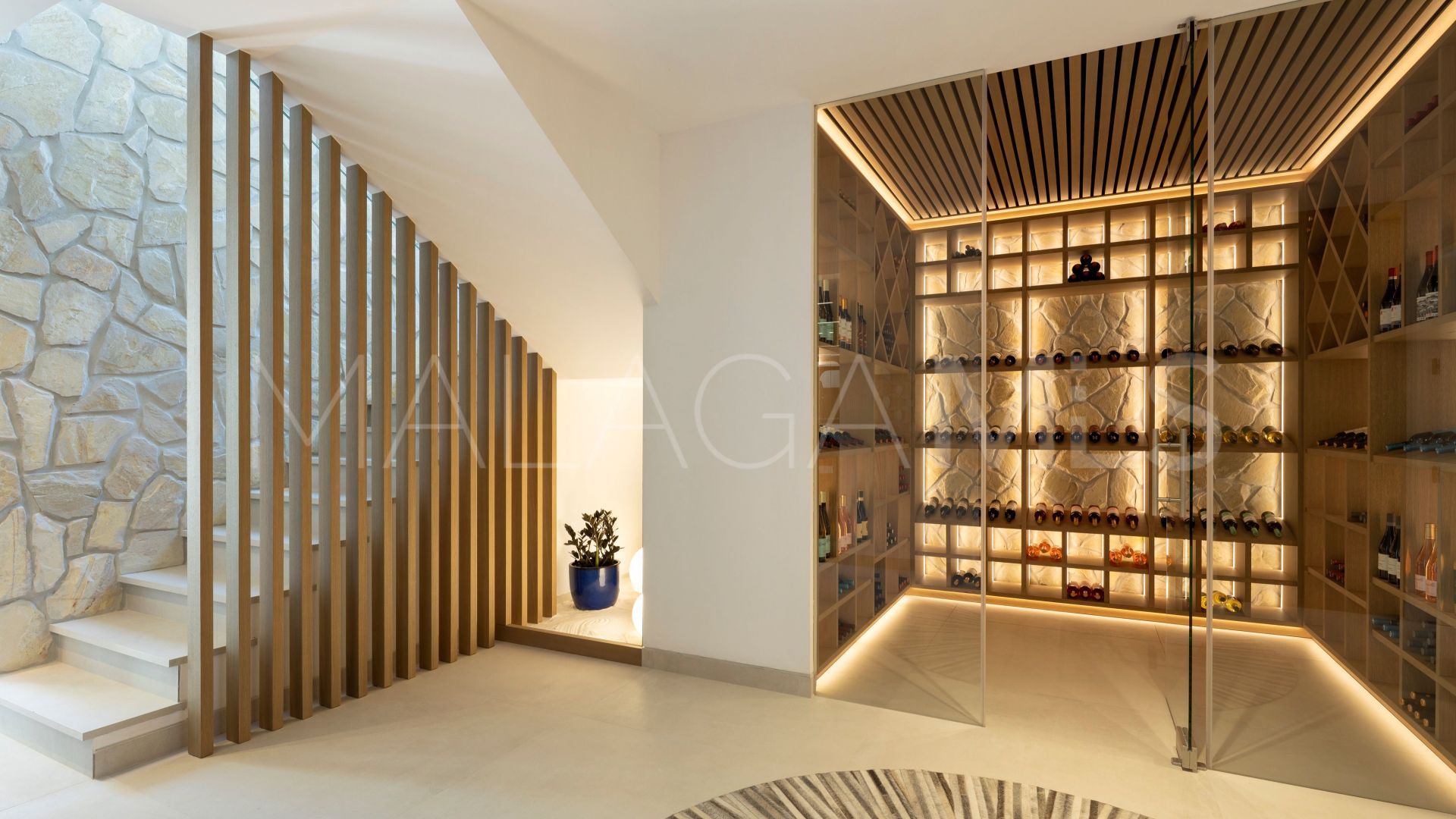 Villa for sale in Benahavis