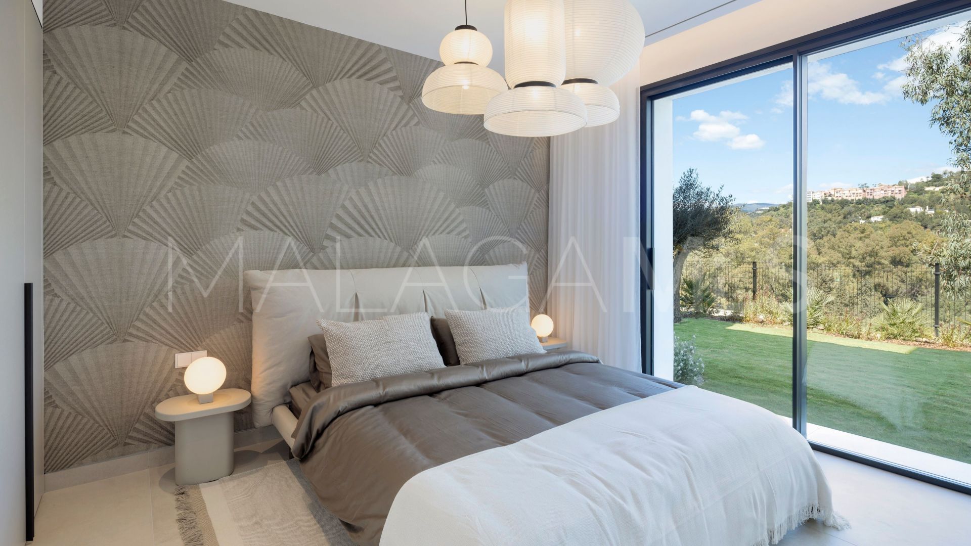 Villa for sale in Benahavis