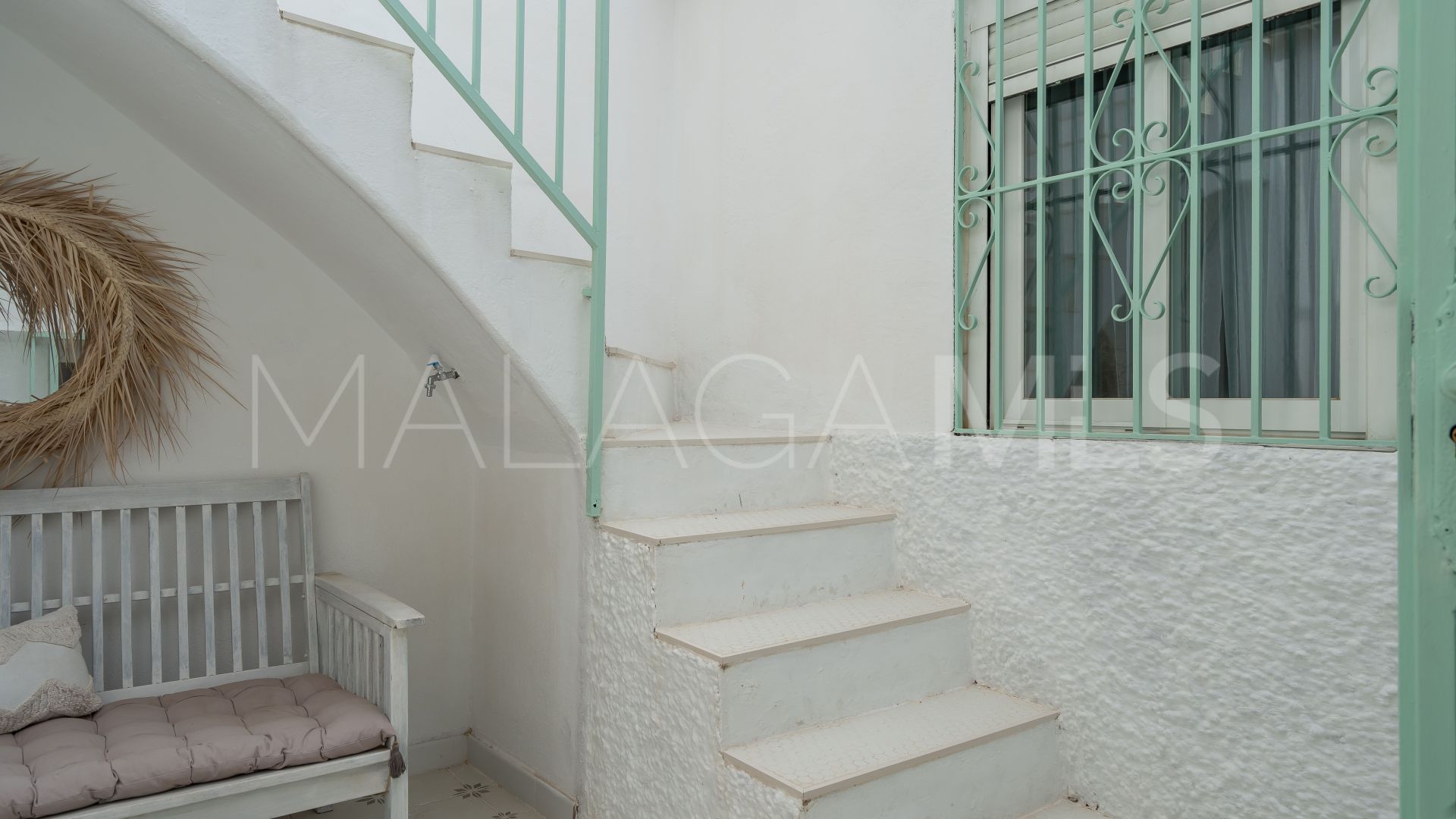 Maison for sale in Benajarafe