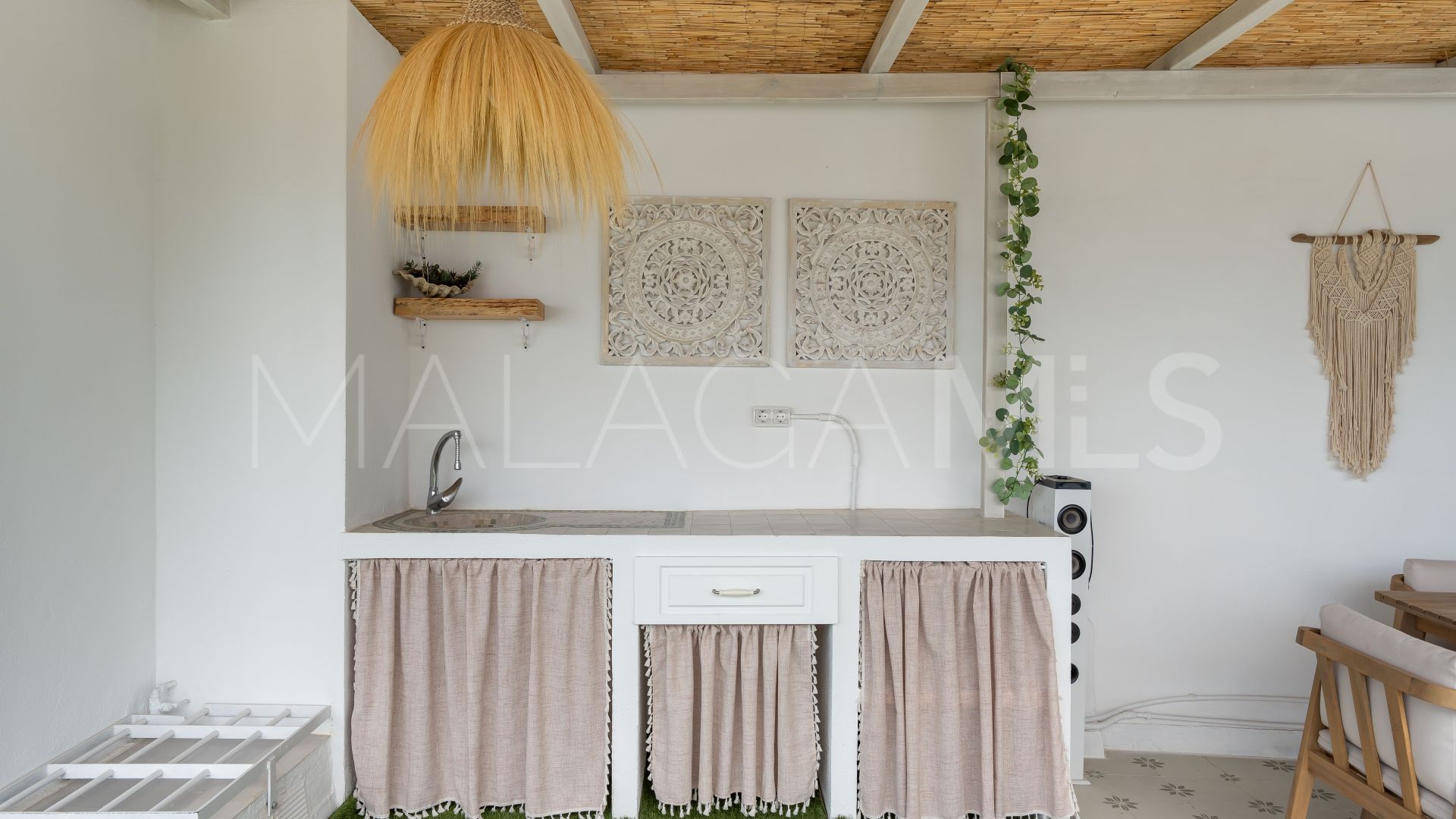 Maison for sale in Benajarafe