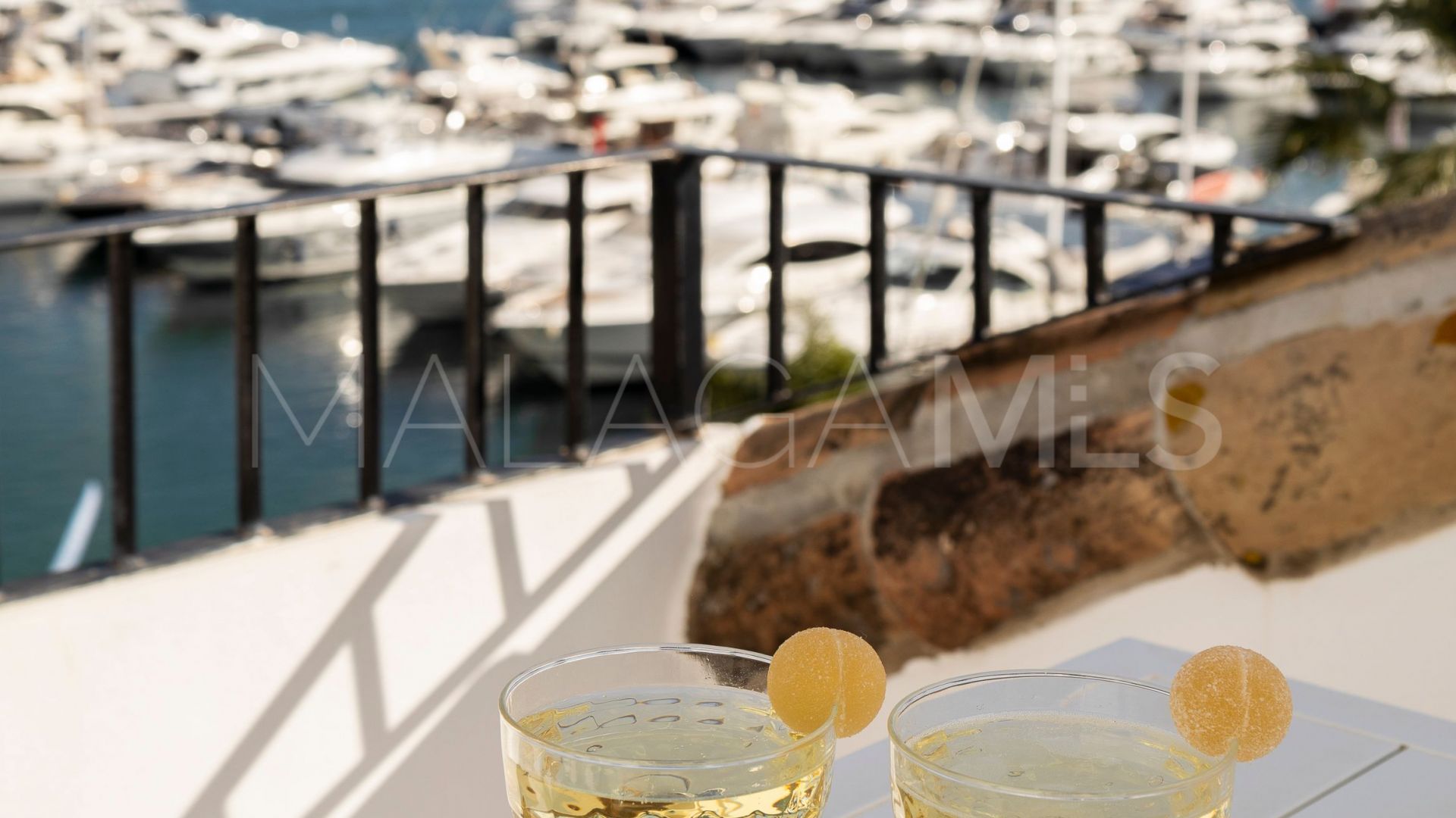 Duplex penthouse for sale in Marbella - Puerto Banus