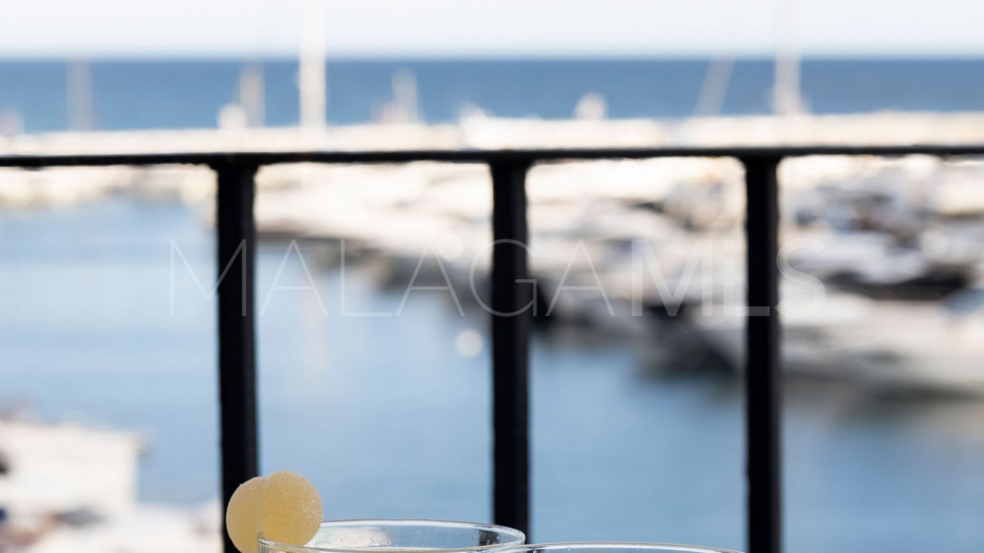 Duplex penthouse for sale in Marbella - Puerto Banus