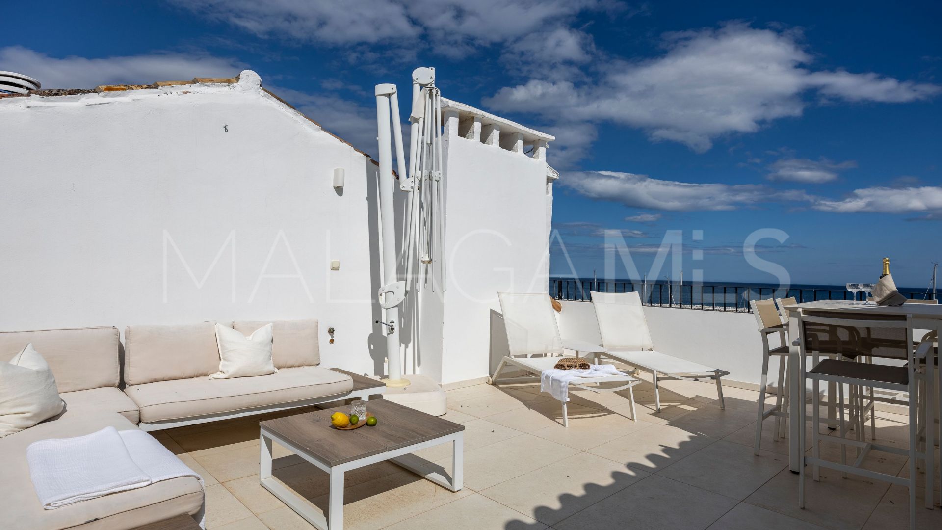 Duplex penthouse for sale in Marbella - Puerto Banus