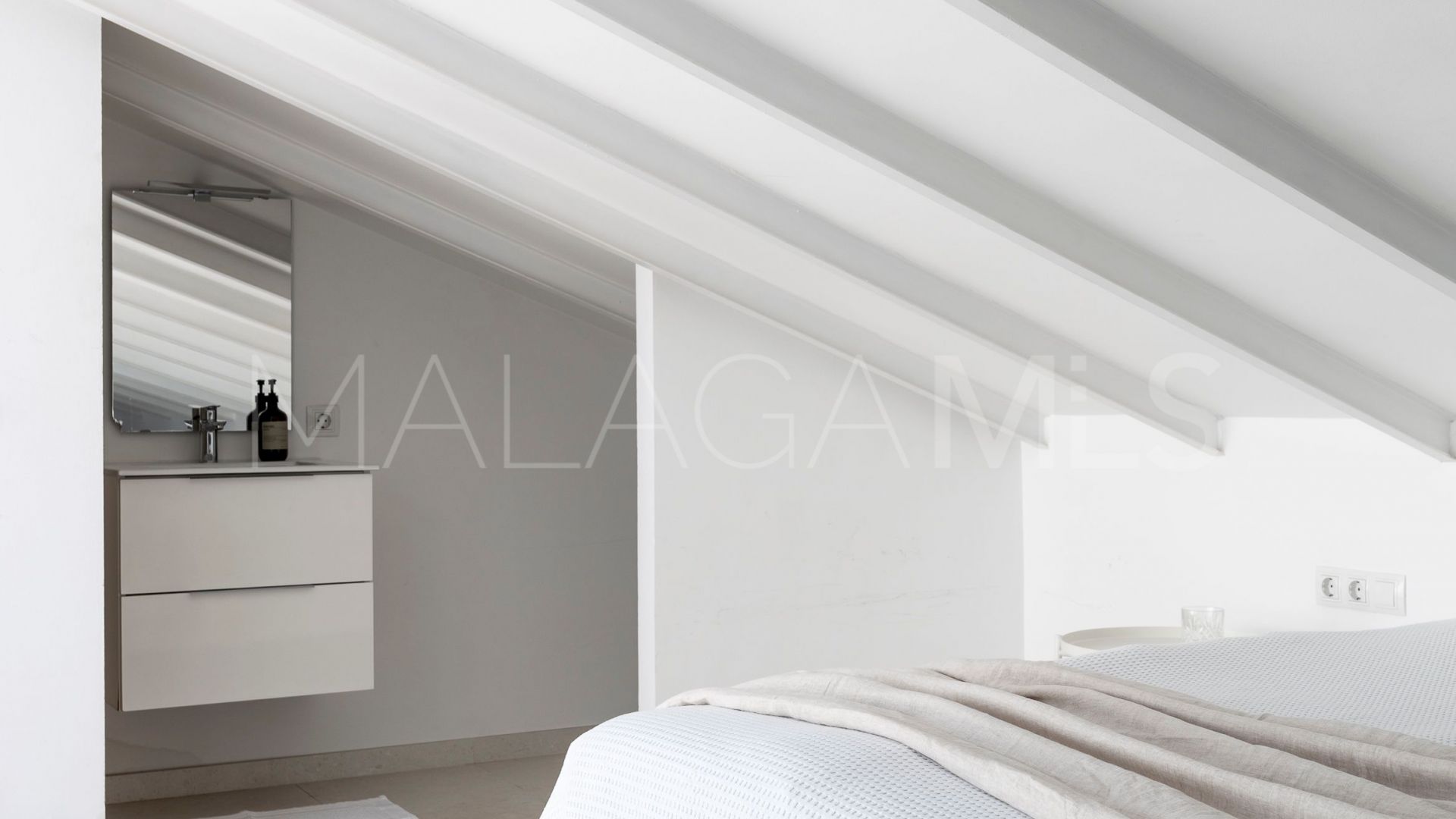 Duplex penthouse for sale in Marbella - Puerto Banus