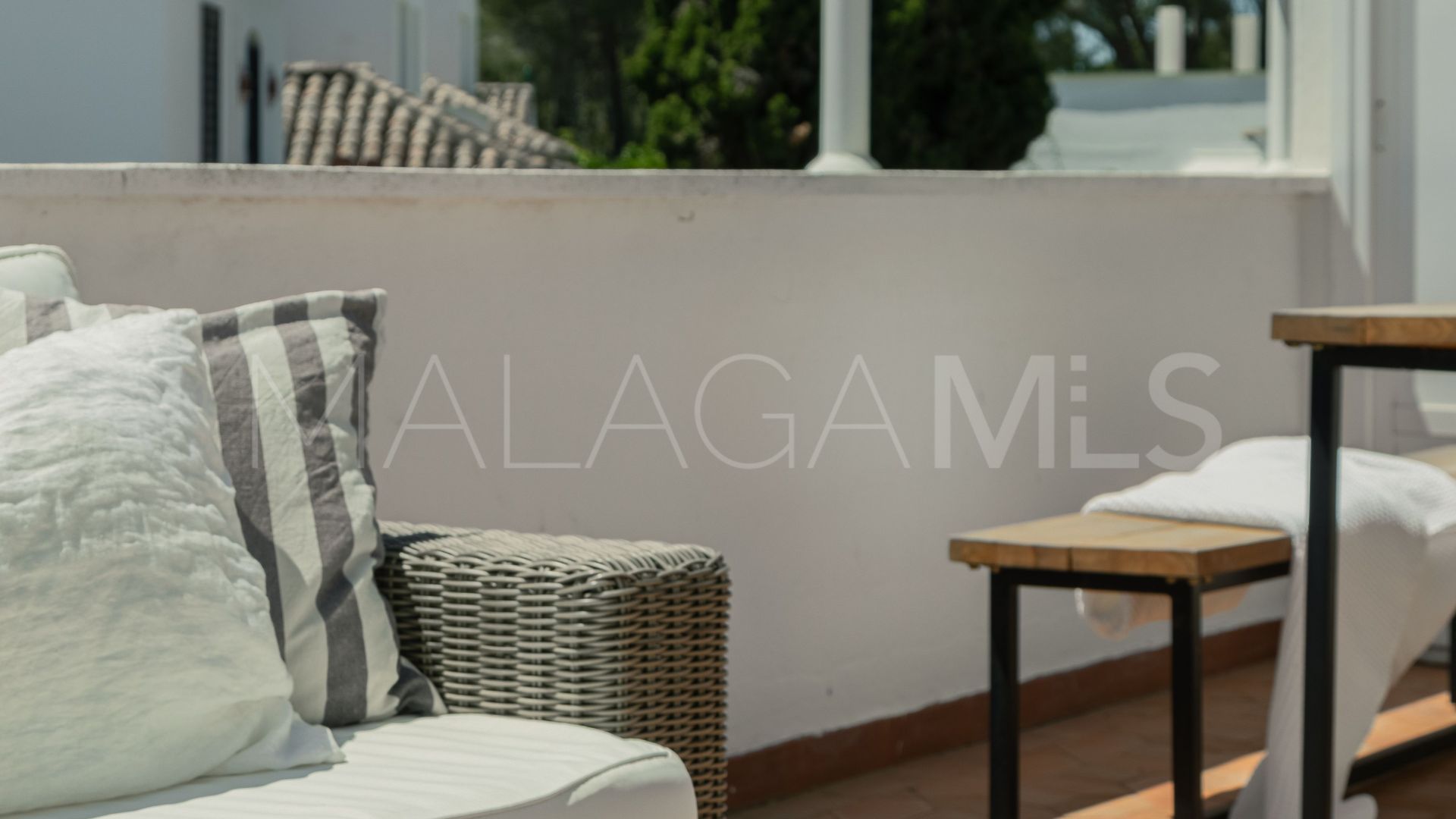 Appartement terrasse for sale in Beach Side New Golden Mile