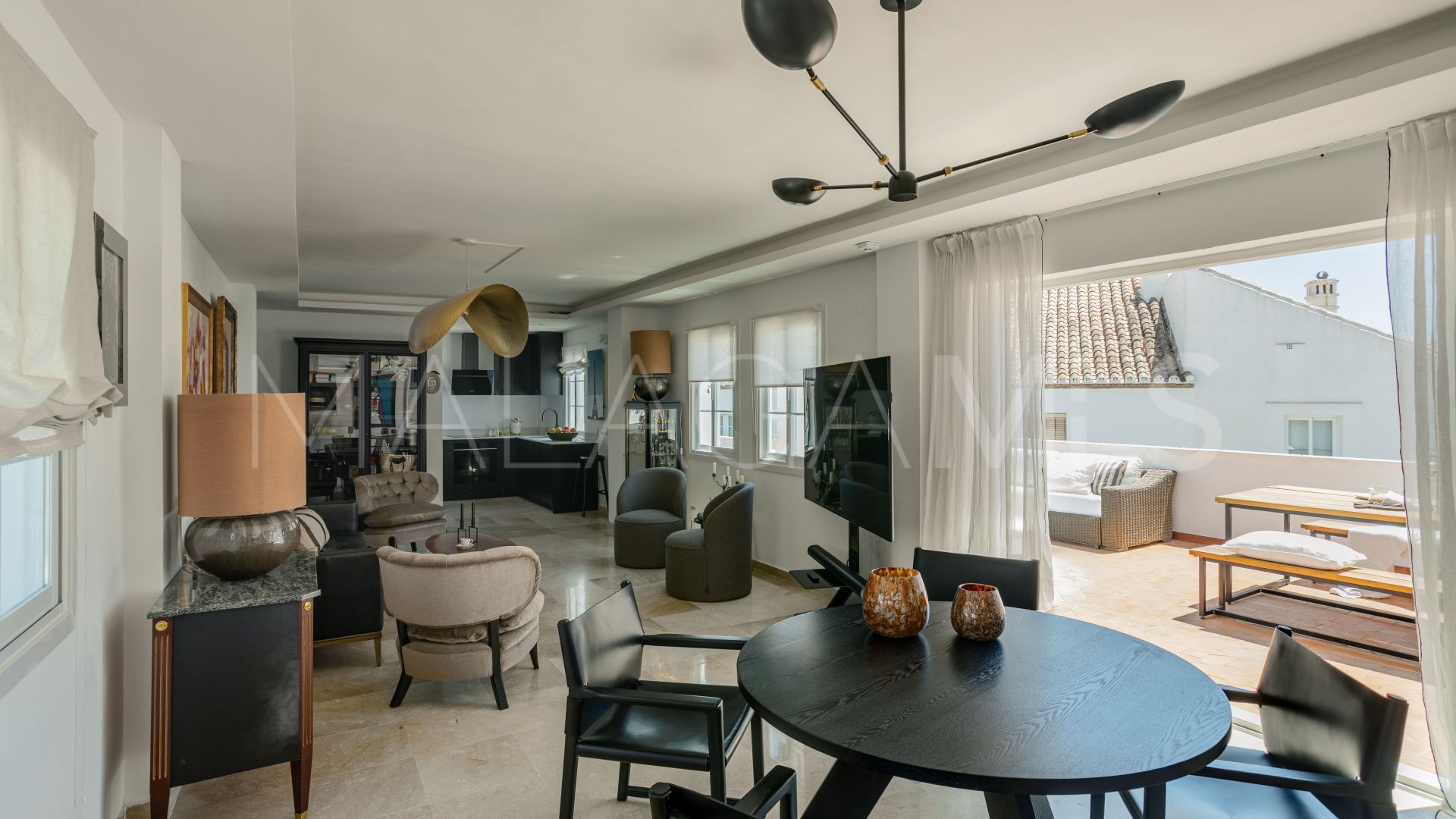 Appartement terrasse for sale in Beach Side New Golden Mile