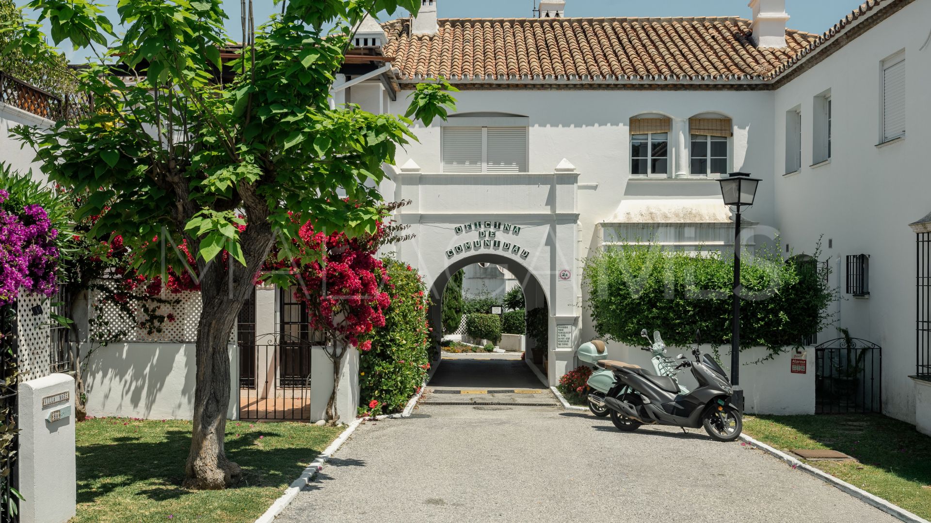 Appartement terrasse for sale in Beach Side New Golden Mile