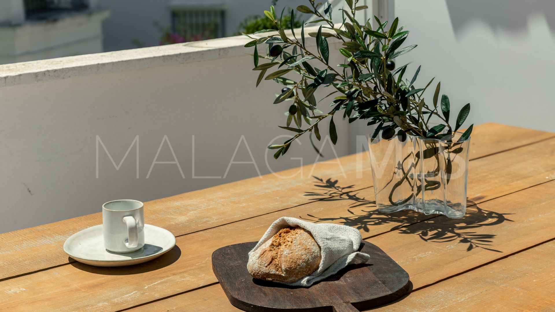 Appartement terrasse for sale in Beach Side New Golden Mile