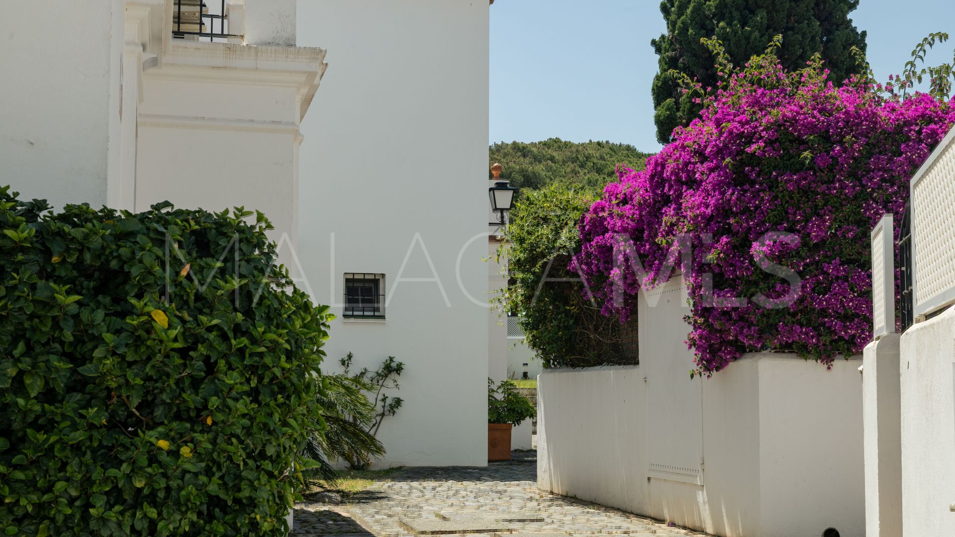 Appartement terrasse for sale in Beach Side New Golden Mile