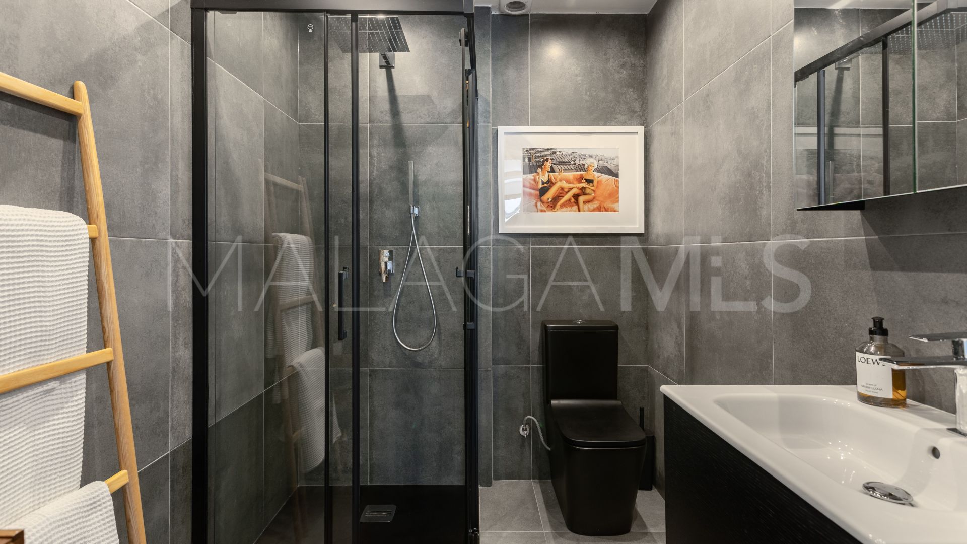 Appartement terrasse for sale in Beach Side New Golden Mile