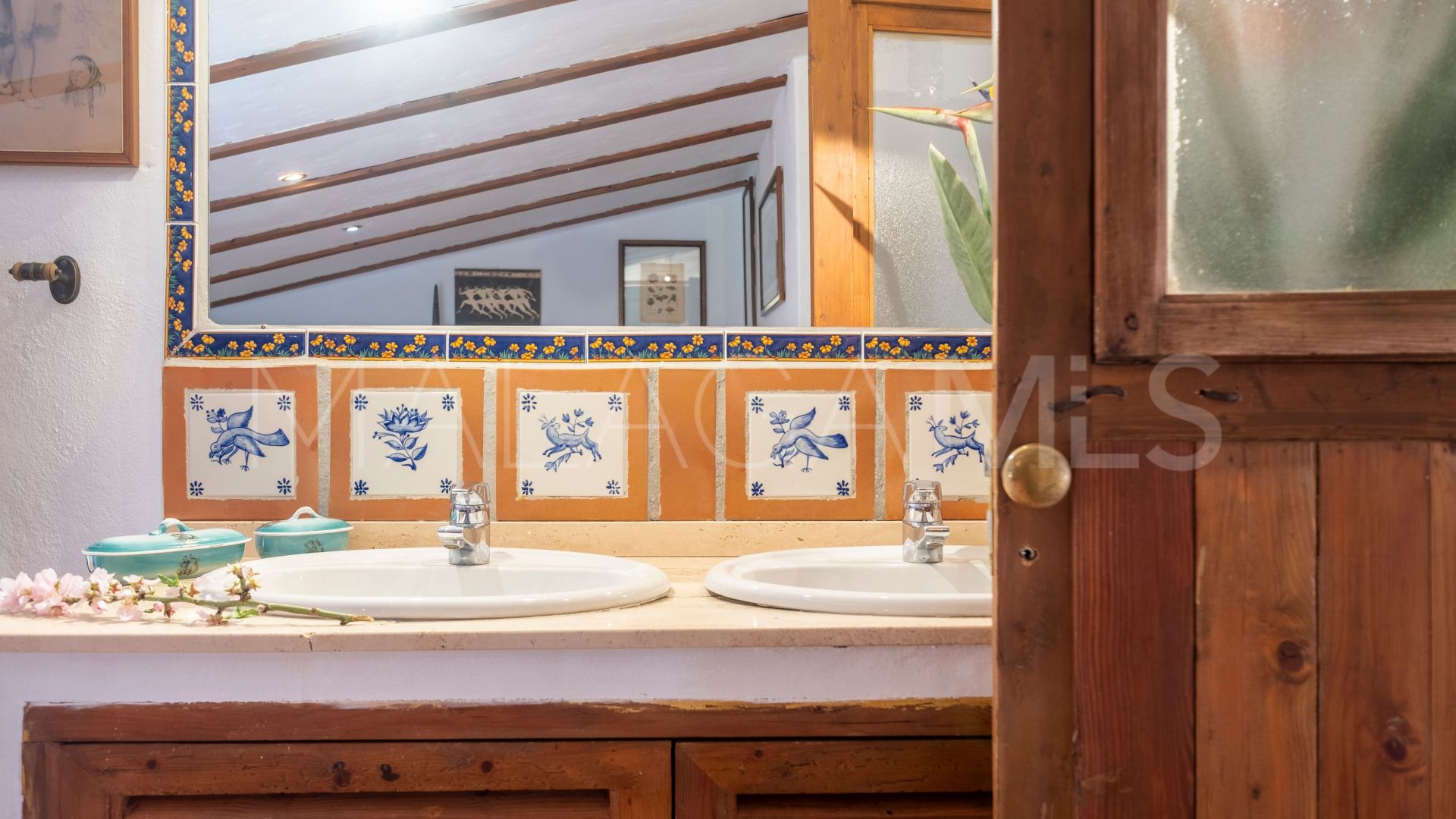 Maison for sale in Sayalonga