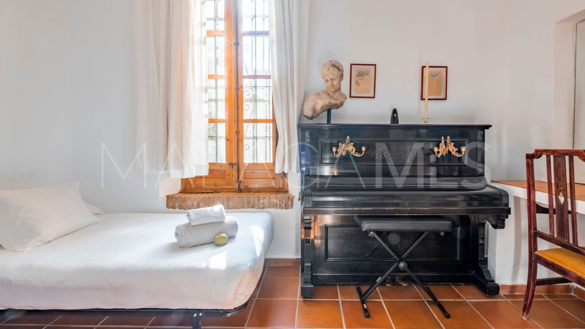 Maison for sale in Sayalonga