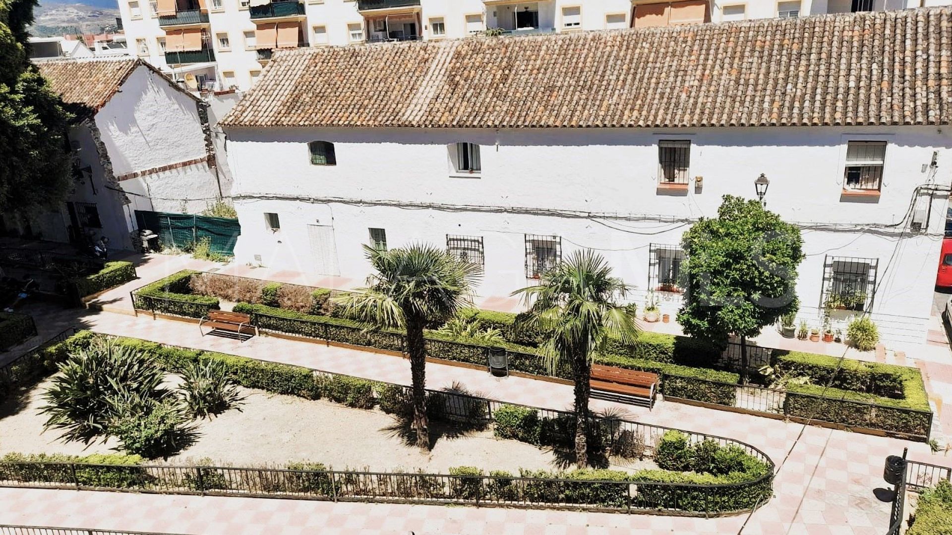 For sale San Pedro de Alcantara house with 8 bedrooms