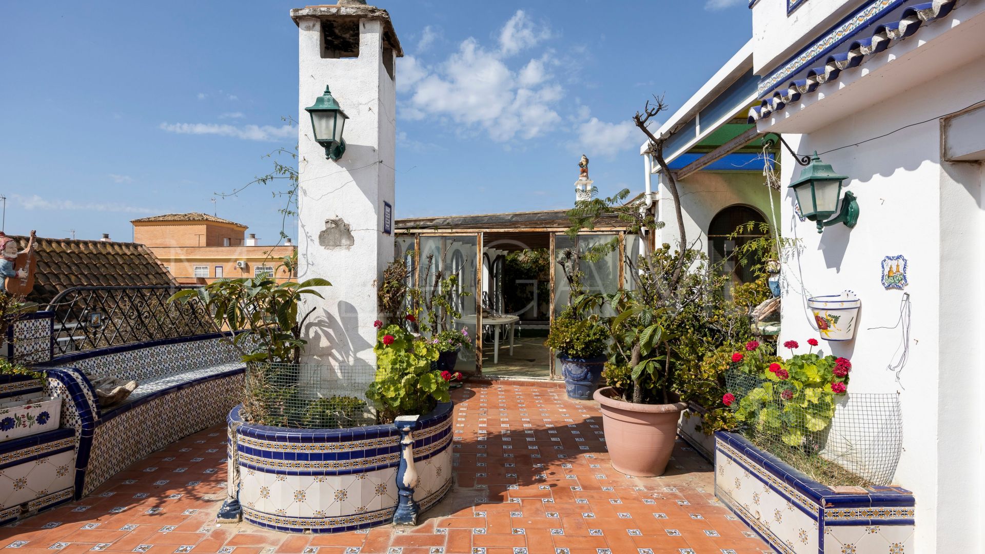 For sale San Pedro de Alcantara house with 8 bedrooms