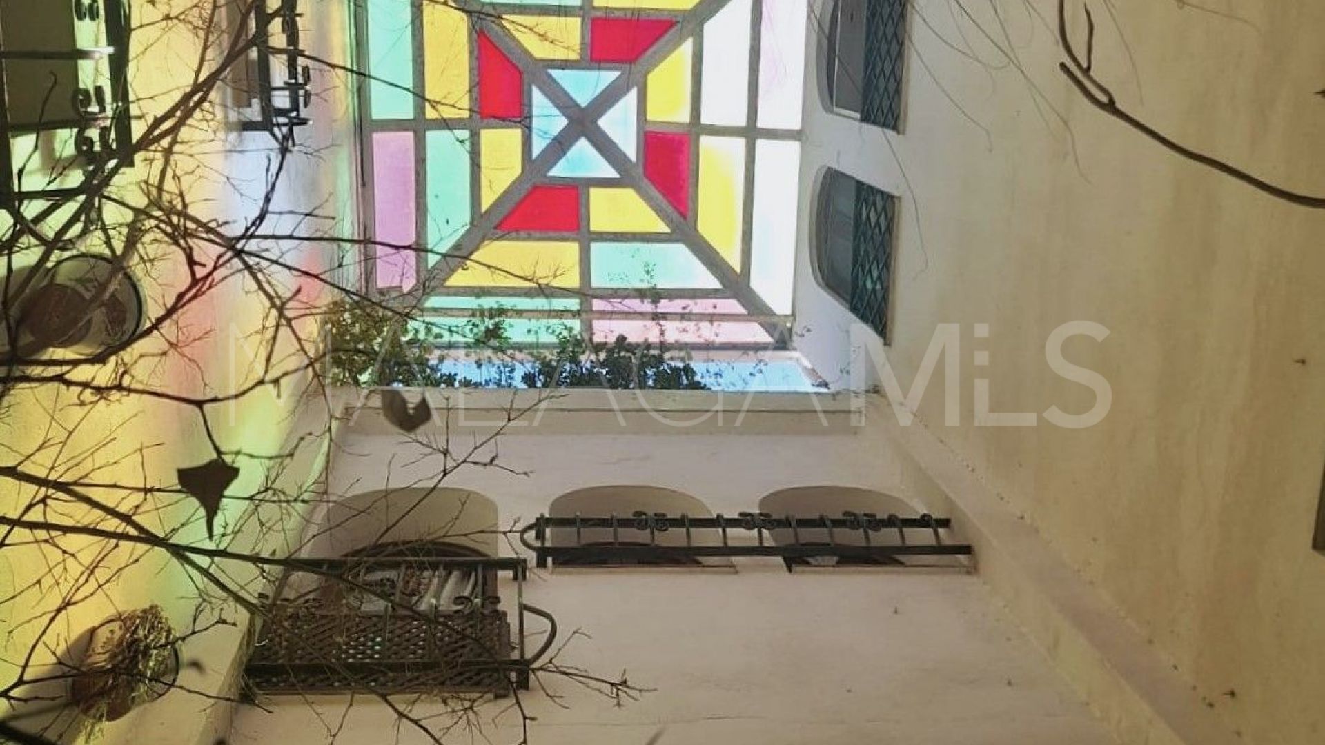For sale San Pedro de Alcantara house with 8 bedrooms