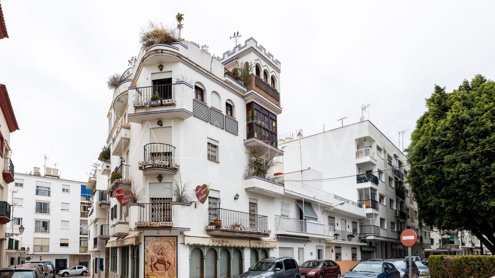For sale San Pedro de Alcantara house with 8 bedrooms