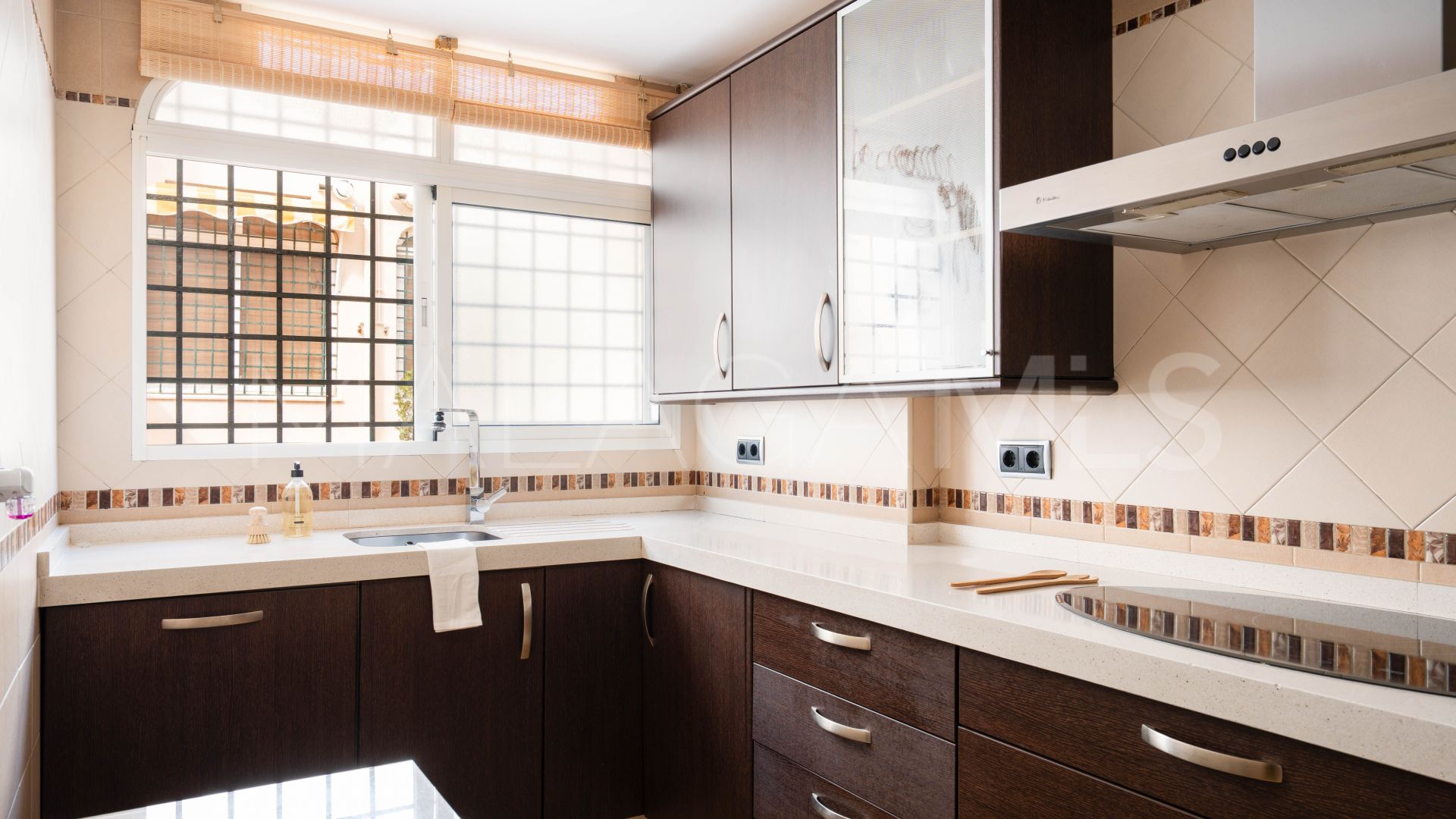 Buy adosado in Las Lagunas with 2 bedrooms