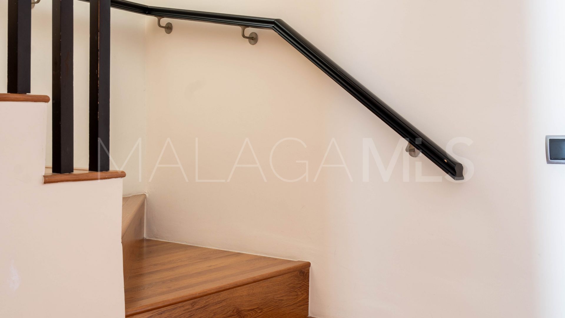 Buy adosado in Las Lagunas with 2 bedrooms