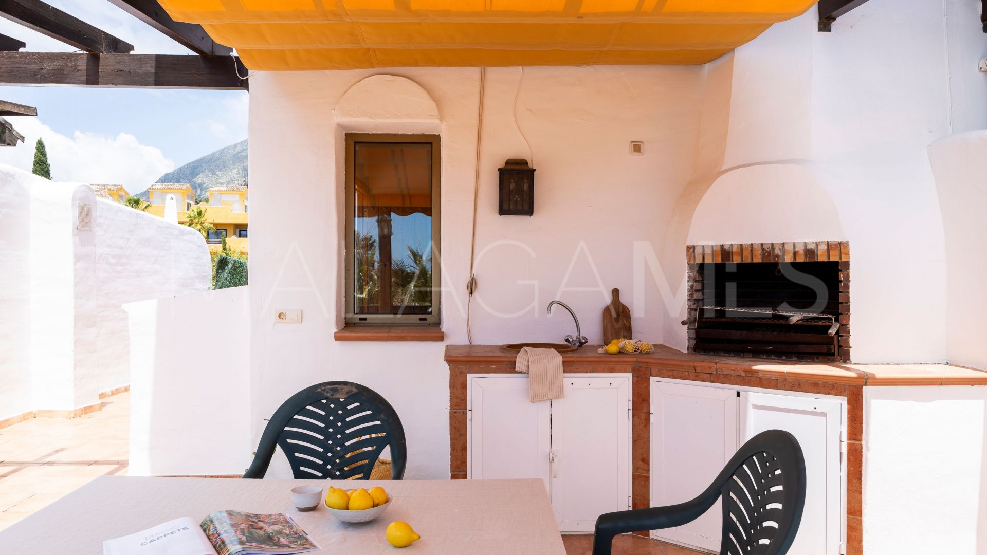 Buy pareado in Marbella Golden Mile