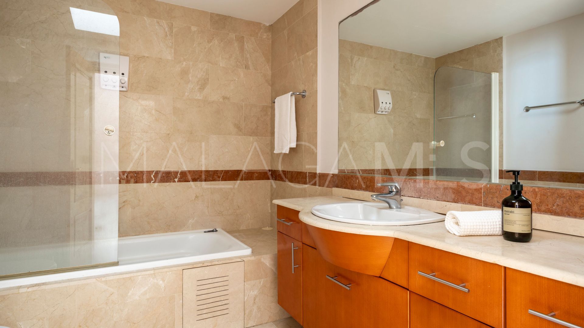 Buy pareado in Marbella Golden Mile
