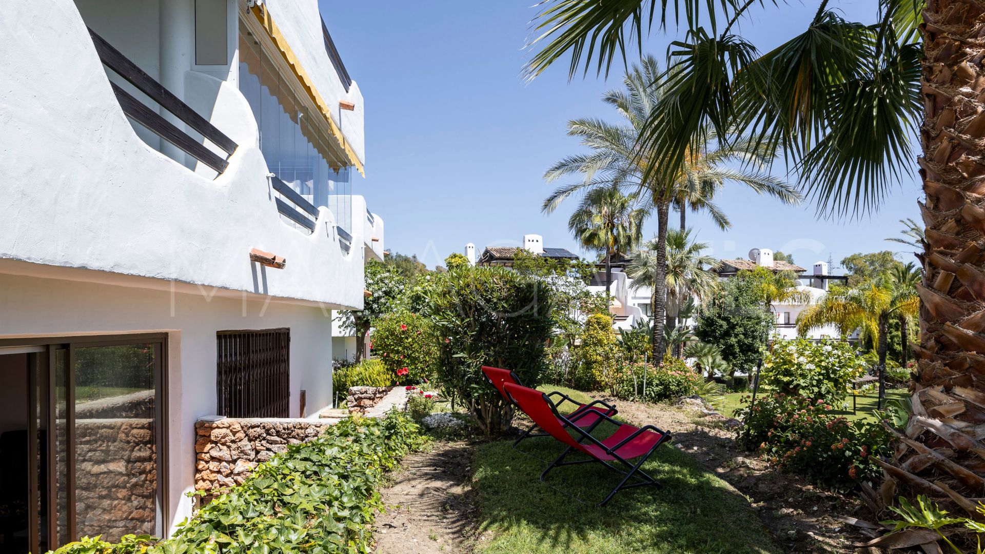 Buy pareado in Marbella Golden Mile