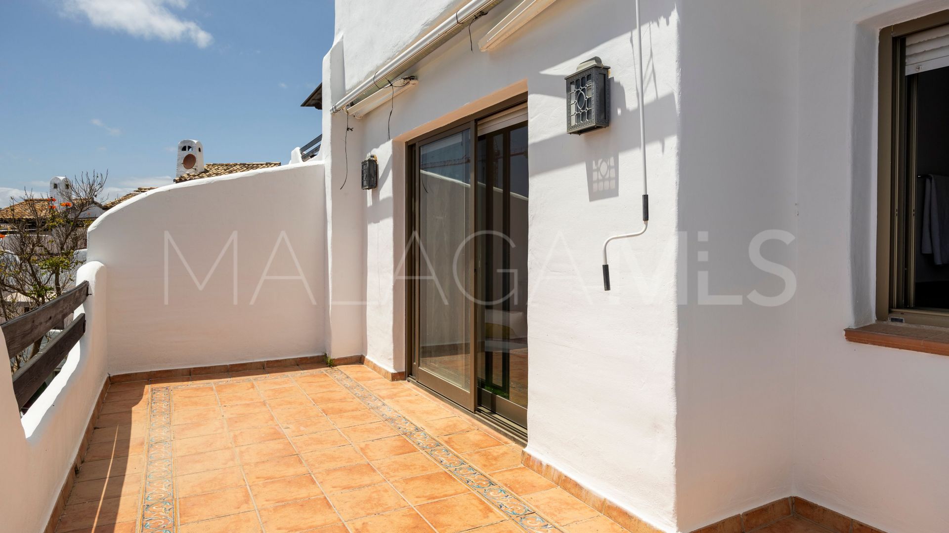 Buy pareado in Marbella Golden Mile