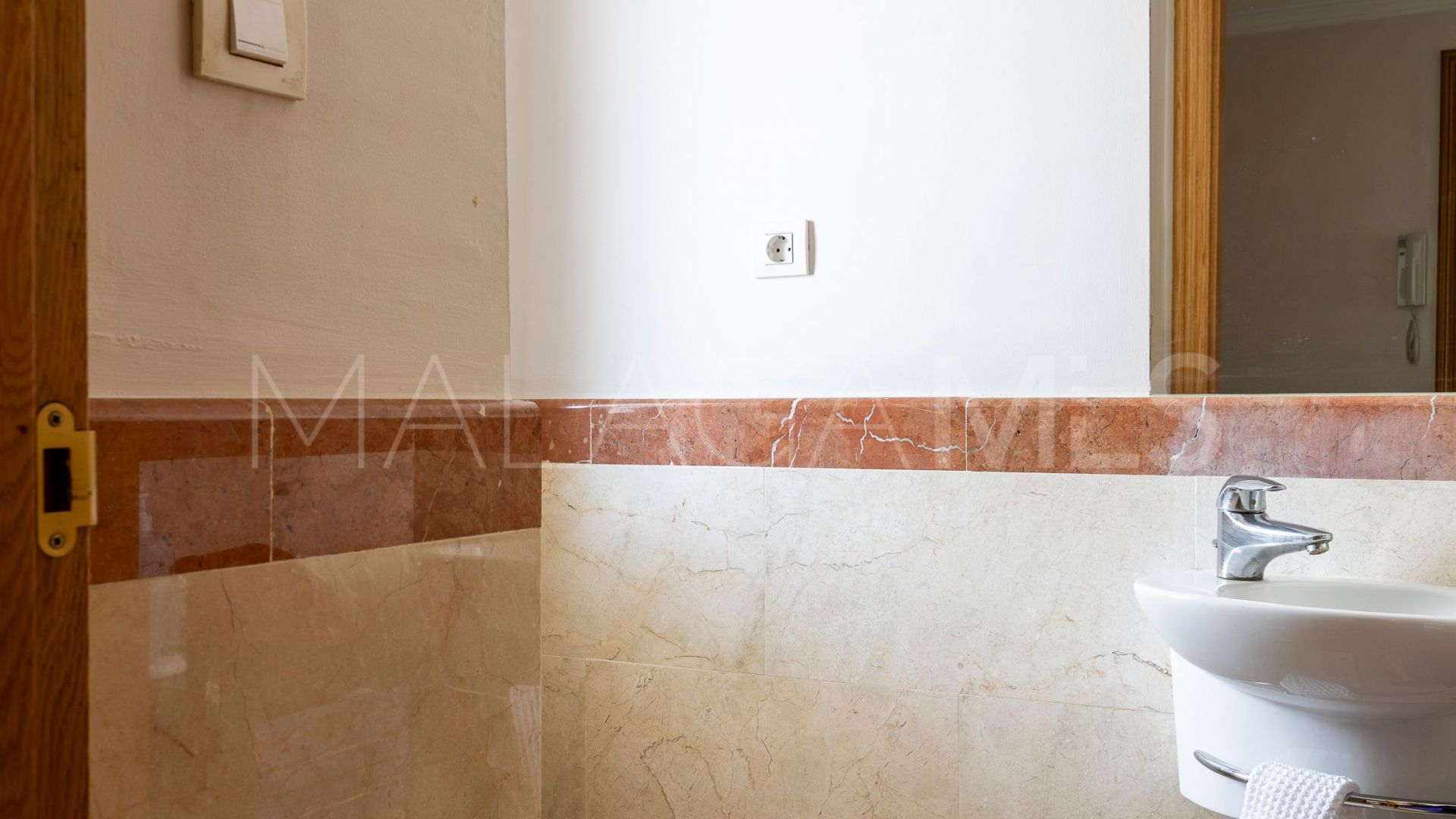 Buy pareado in Marbella Golden Mile
