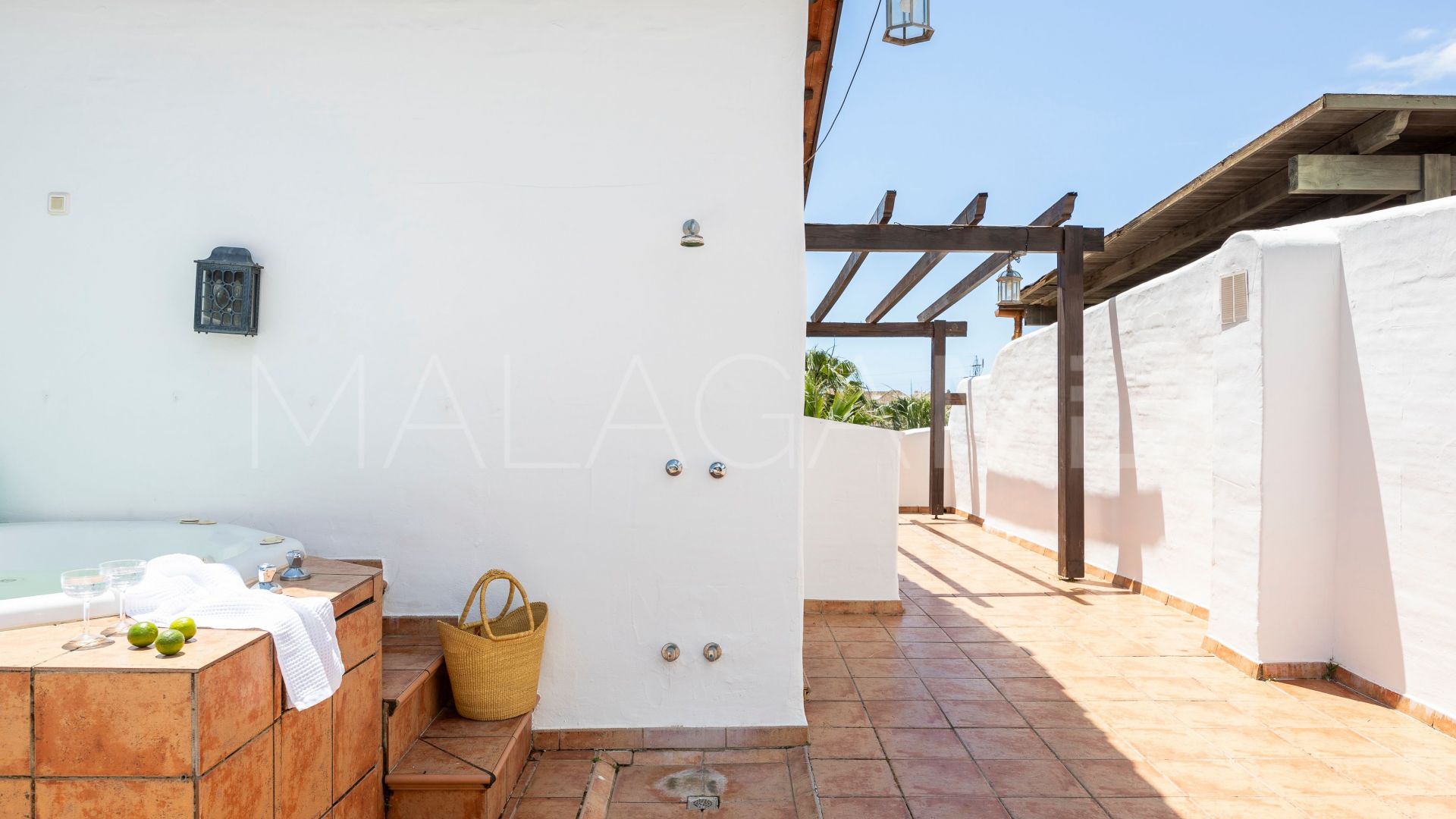 Buy pareado in Marbella Golden Mile