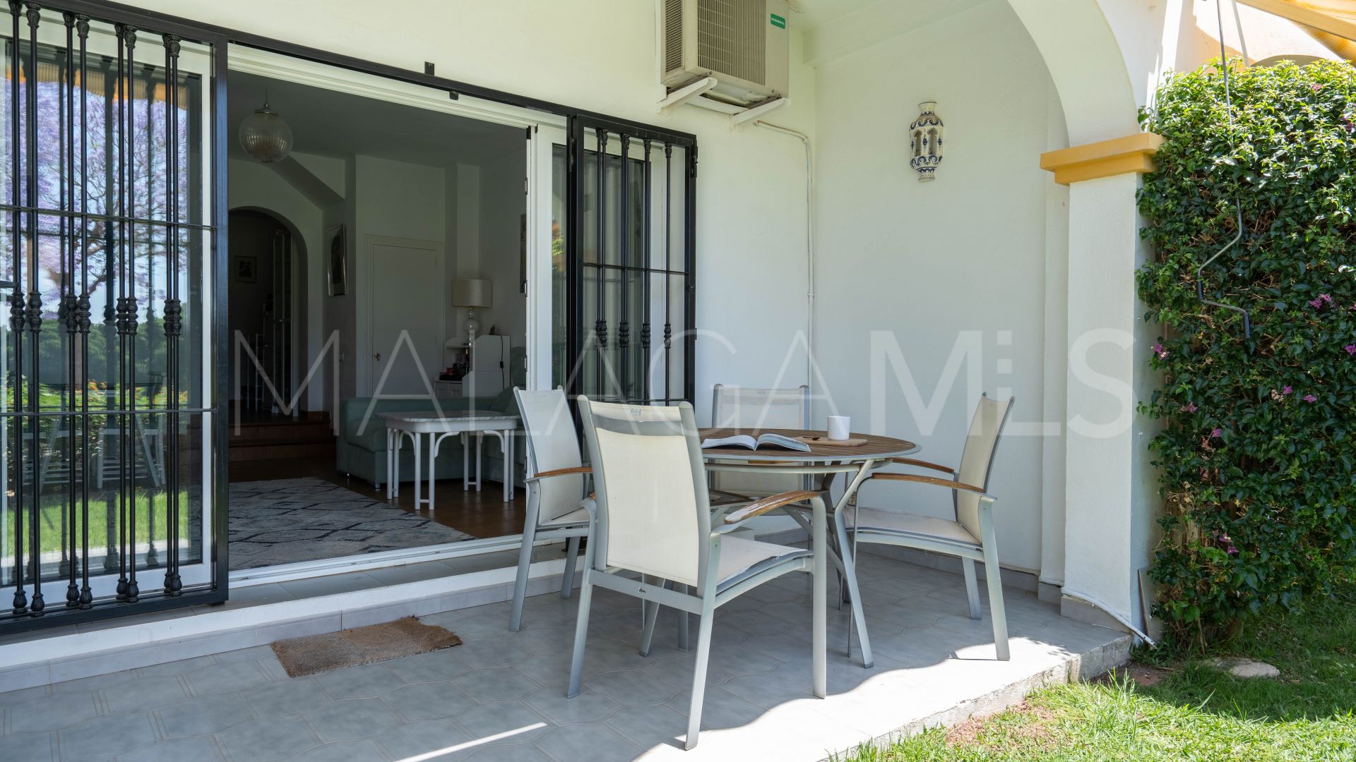 Radhus for sale in Mijas