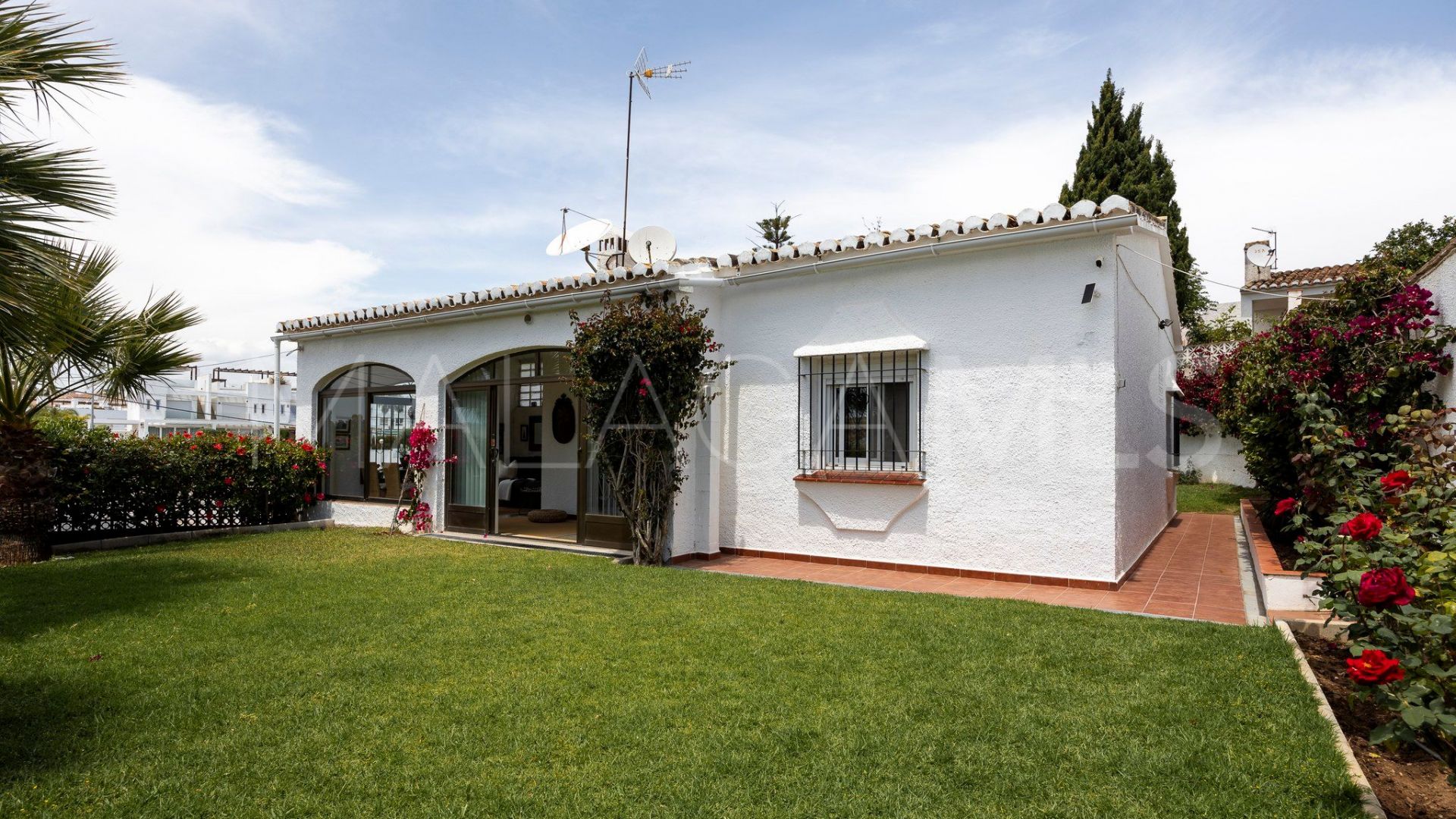 Villa for sale in Mijas Costa