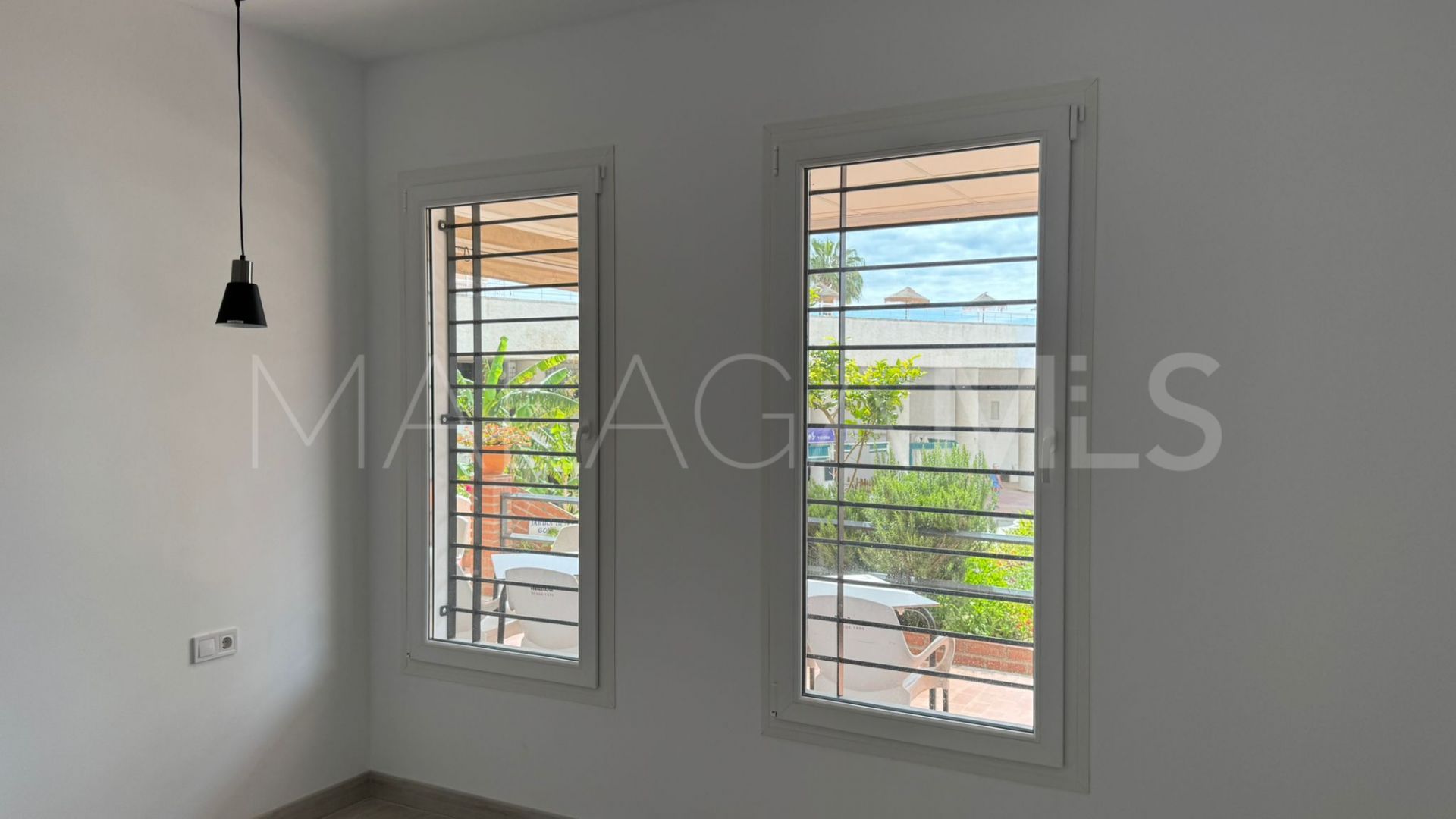 Benalmadena Costa 2 bedrooms ground floor apartment for sale