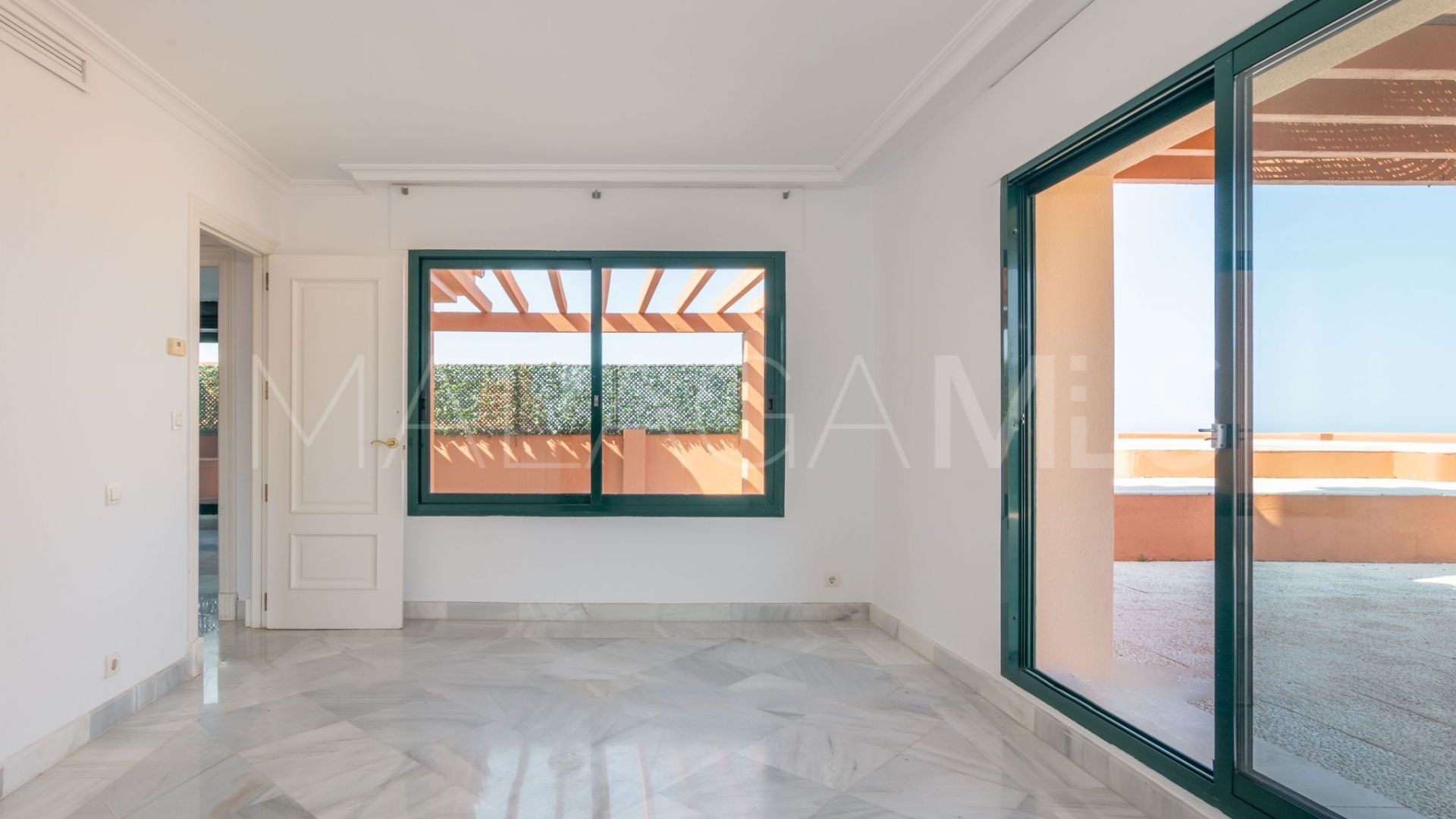 Zweistöckiges penthouse for sale in Artola