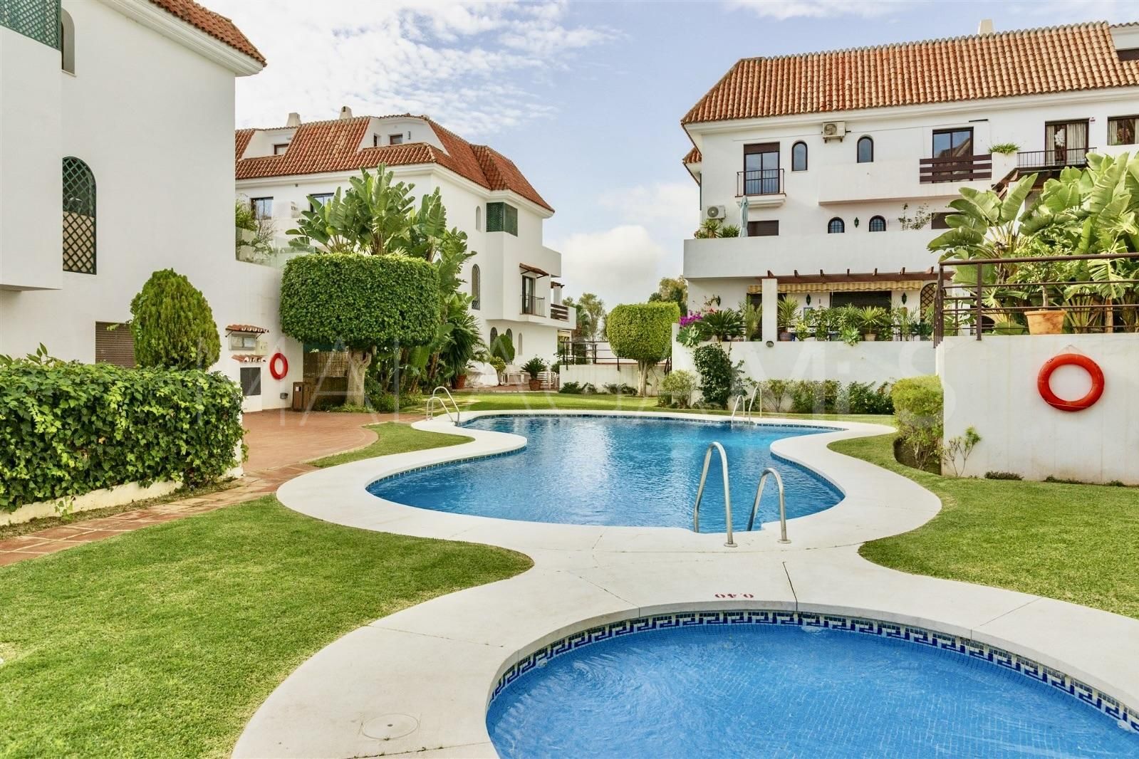 Buy atico duplex in Las Lomas del Marbella Club