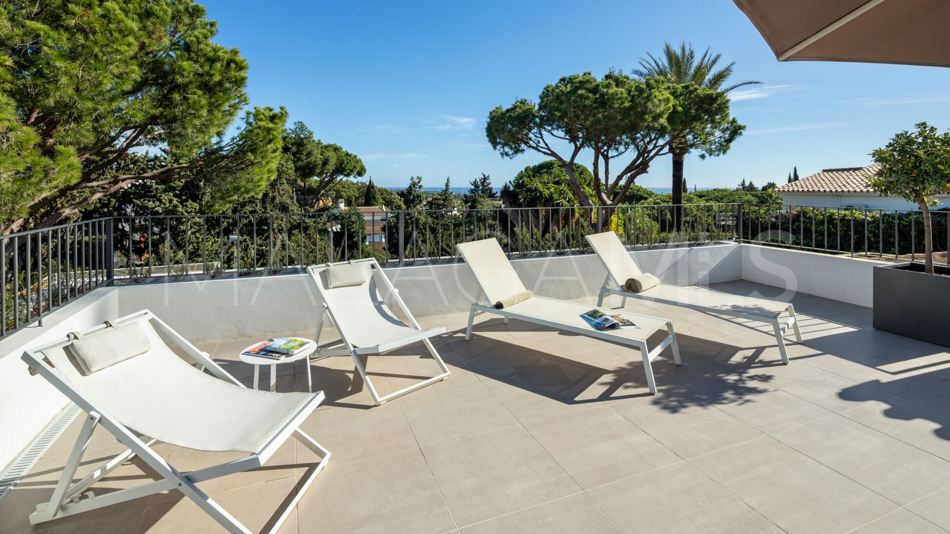 Maison for sale in Elviria