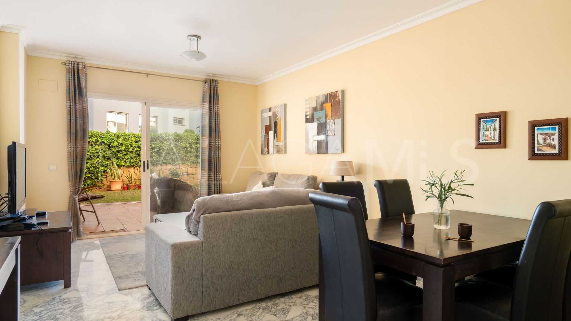 For sale 2 bedrooms ground floor apartment in Mijas Costa