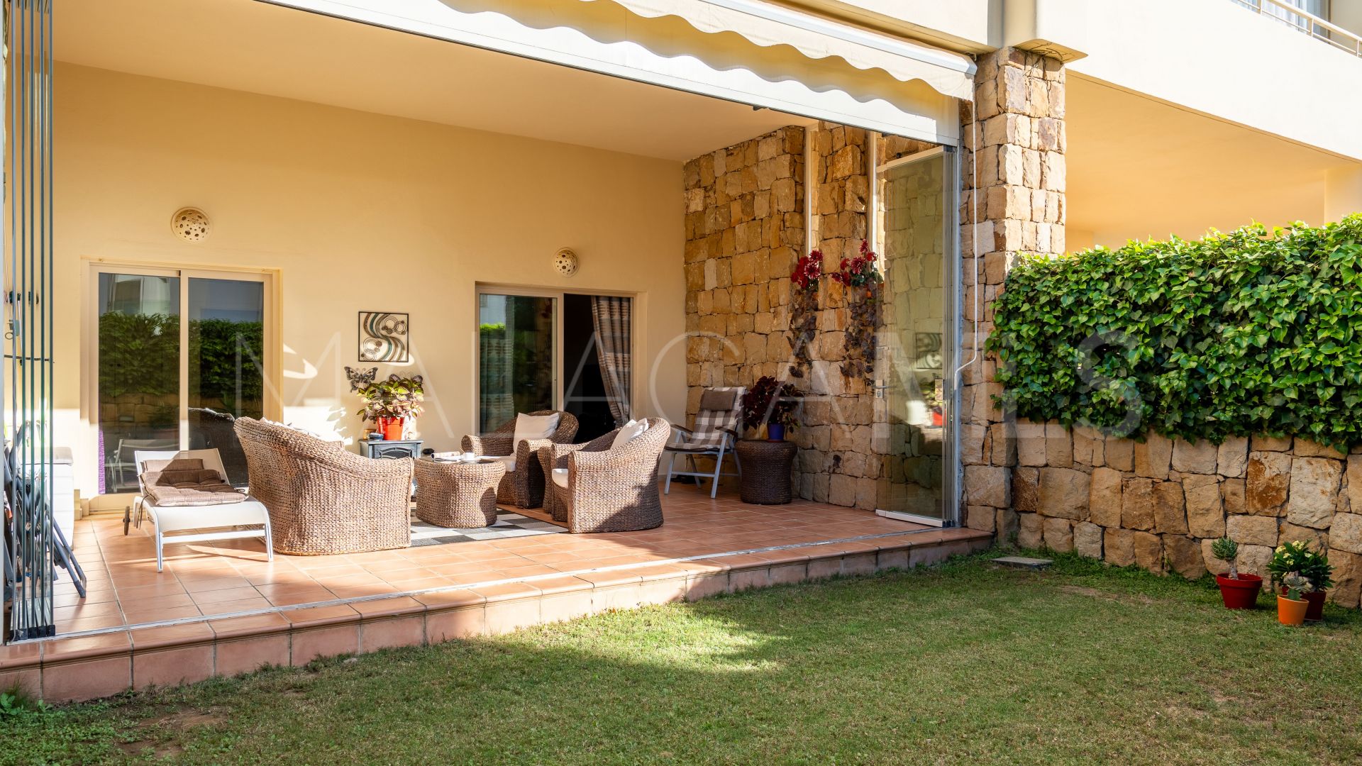 For sale 2 bedrooms ground floor apartment in Mijas Costa