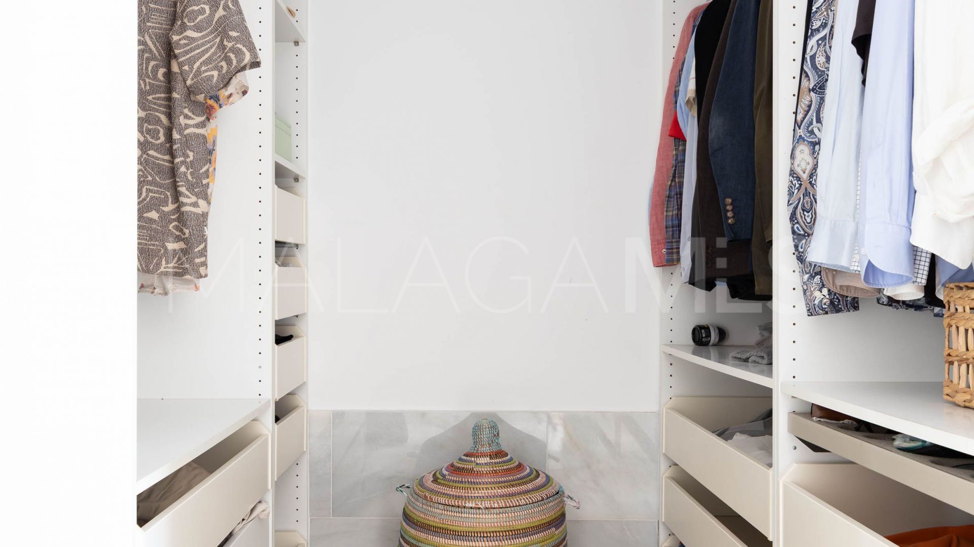 Hus i byn for sale in Mijas