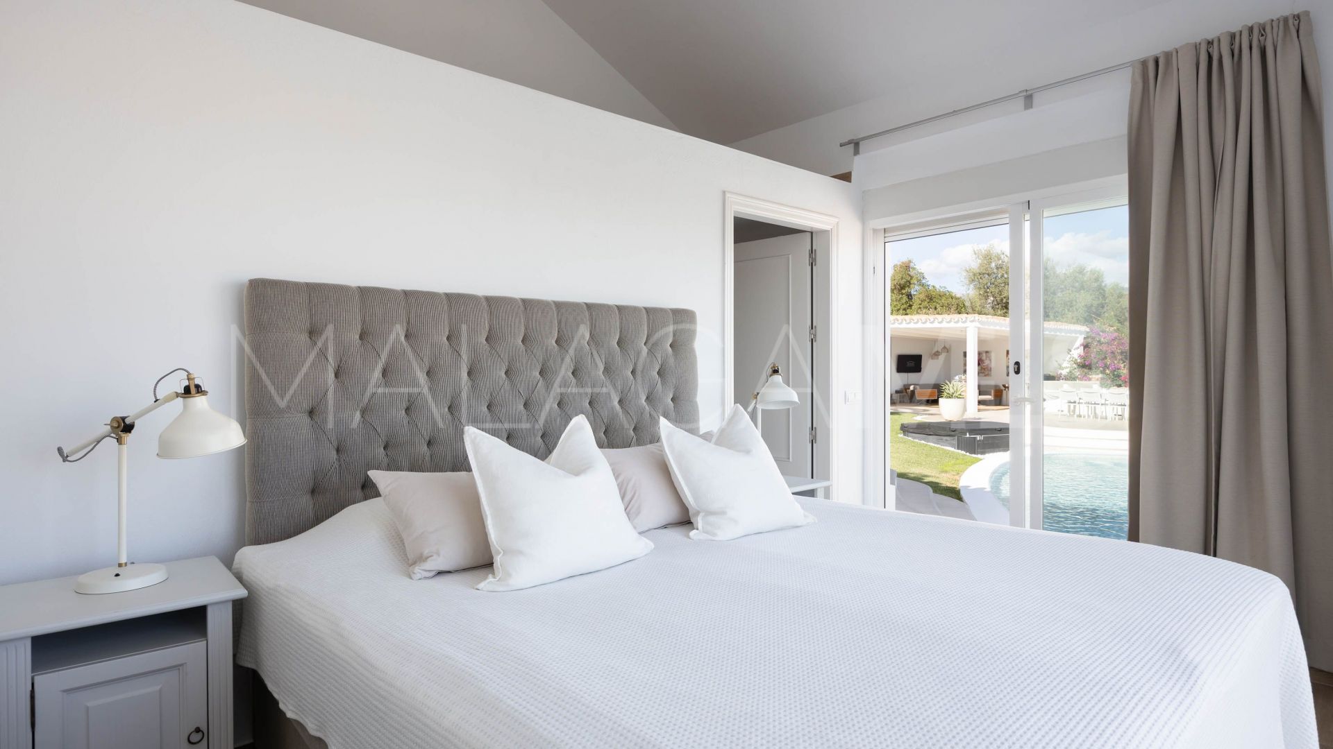 Hus i byn for sale in Mijas