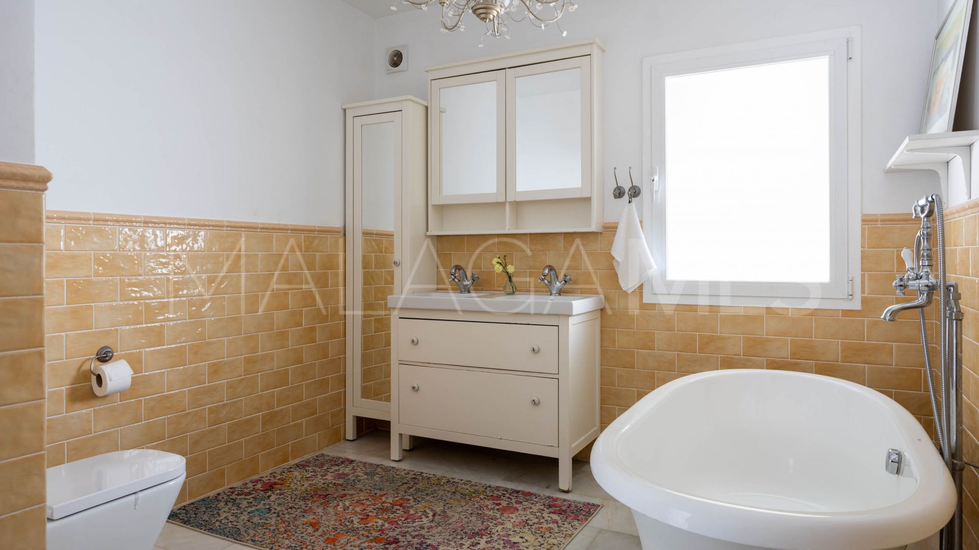 Hus i byn for sale in Mijas