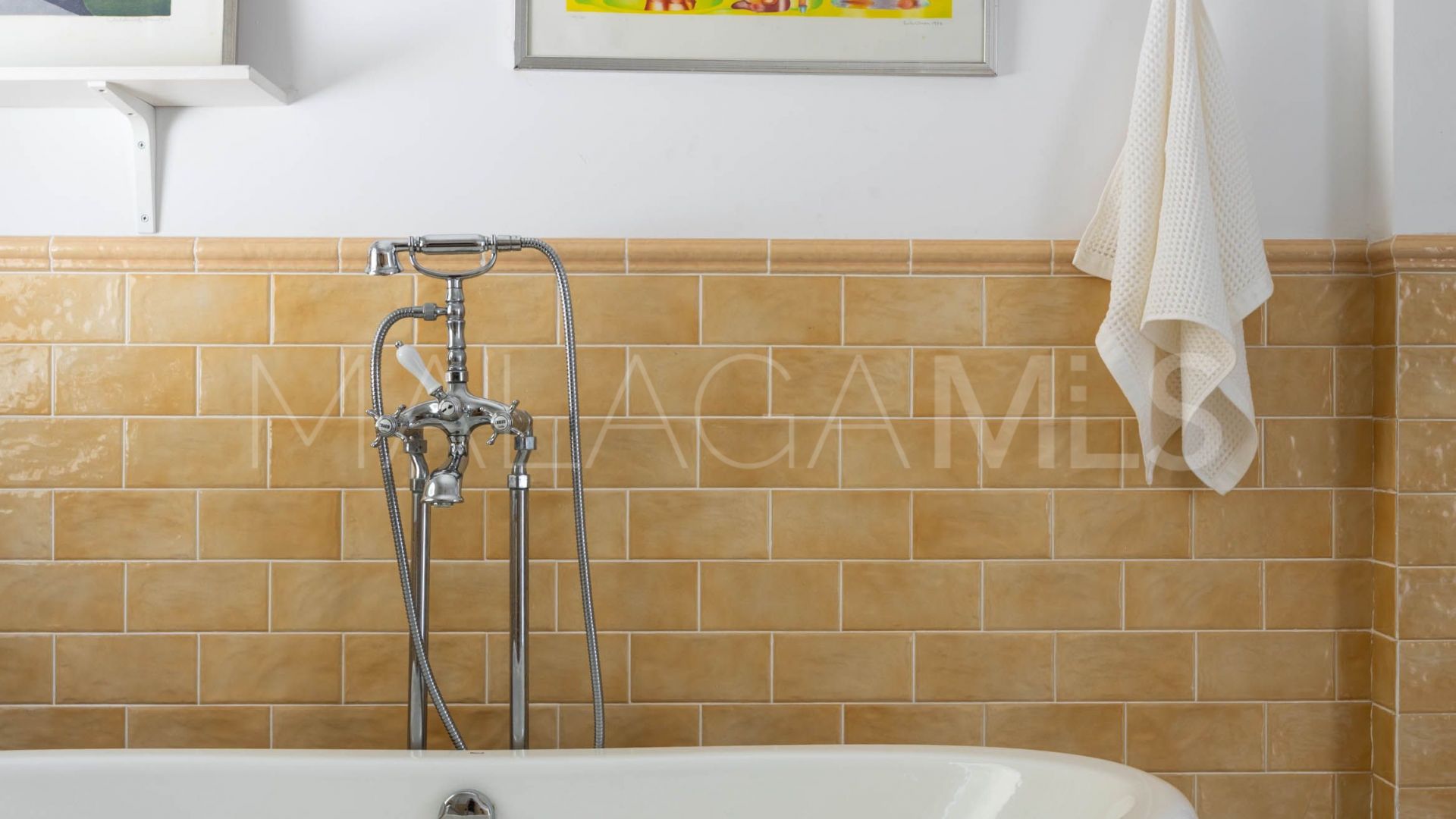 Hus i byn for sale in Mijas