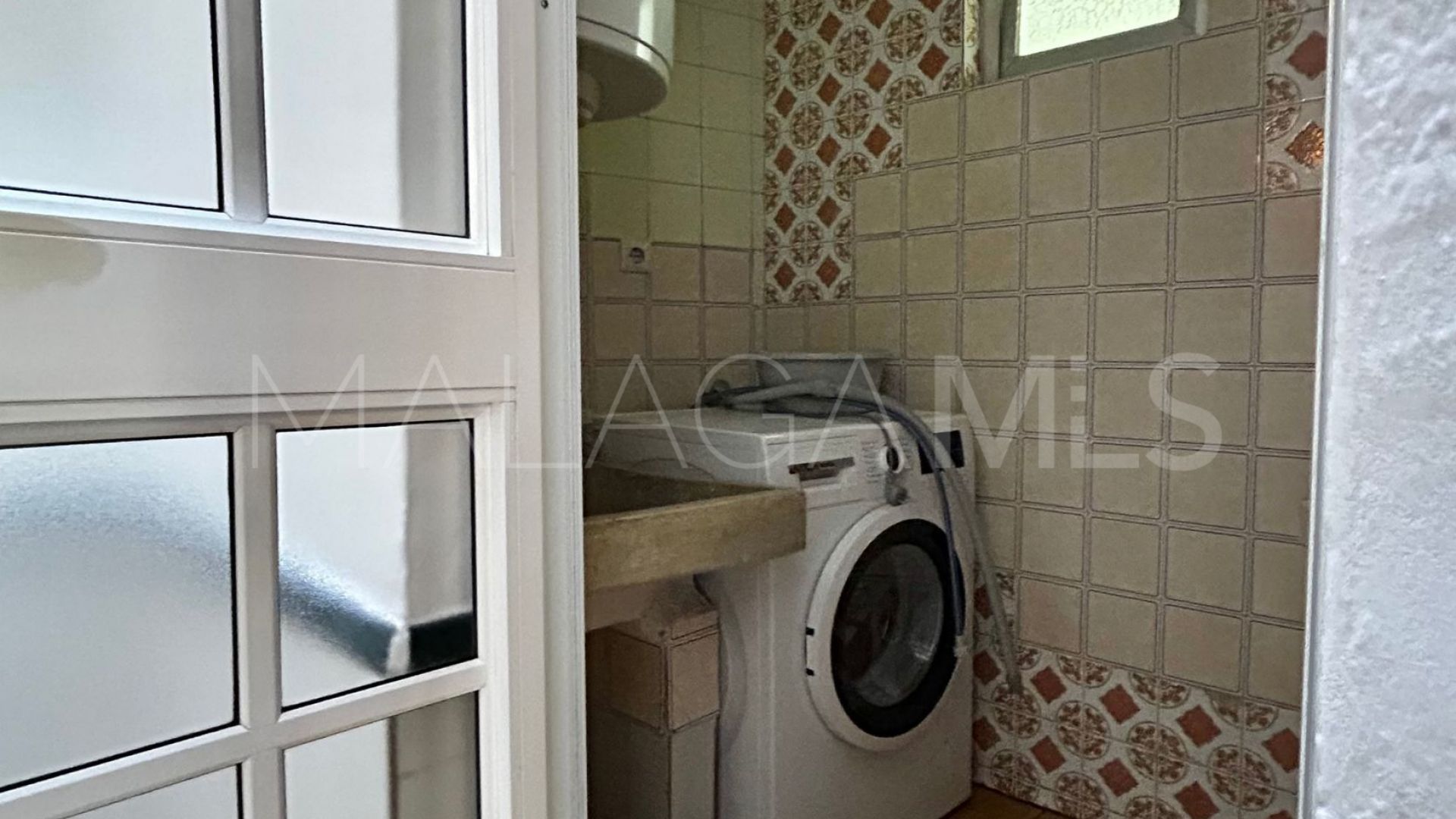 Apartamento planta baja for sale with 4 bedrooms in Fuengirola