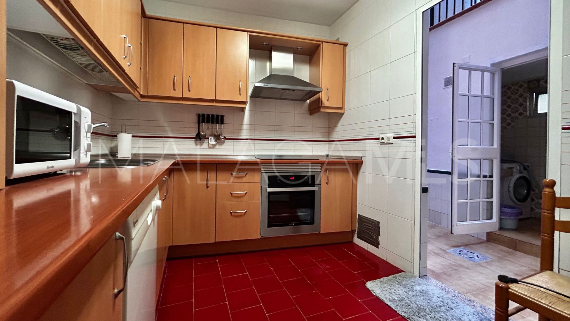 Apartamento planta baja for sale with 4 bedrooms in Fuengirola