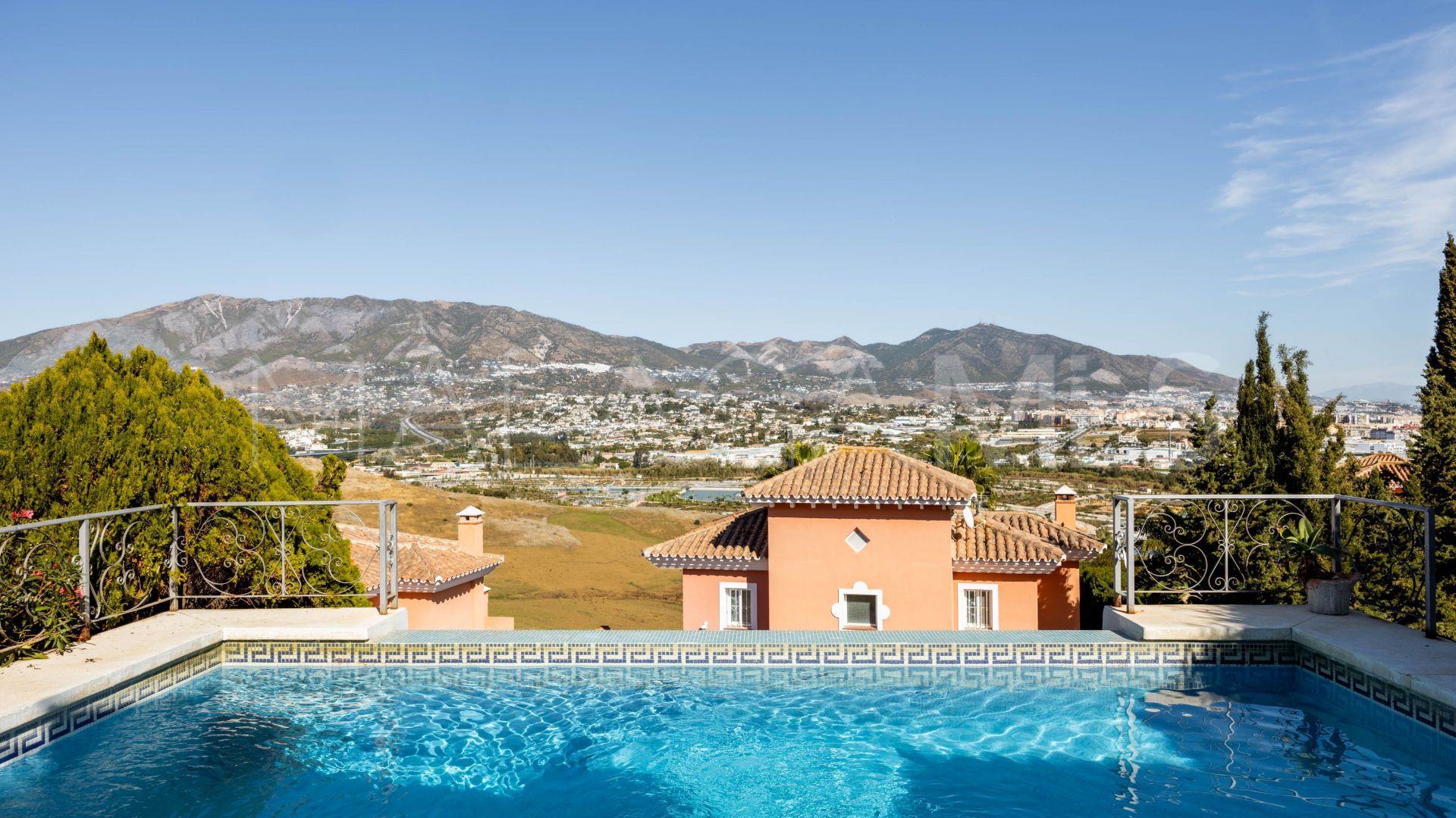 Haus for sale in Mijas