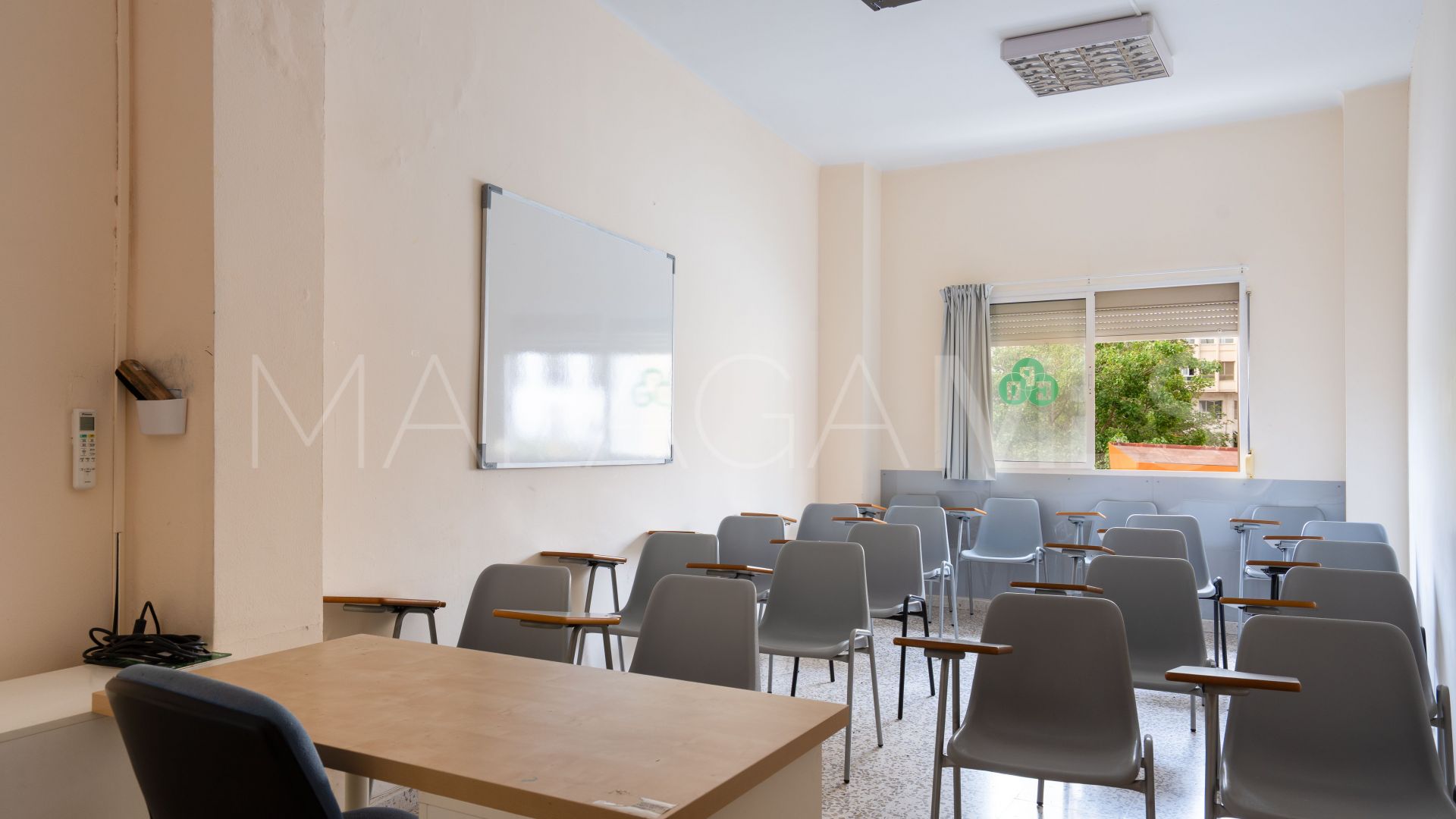 Büro for sale in Malaga - Centro