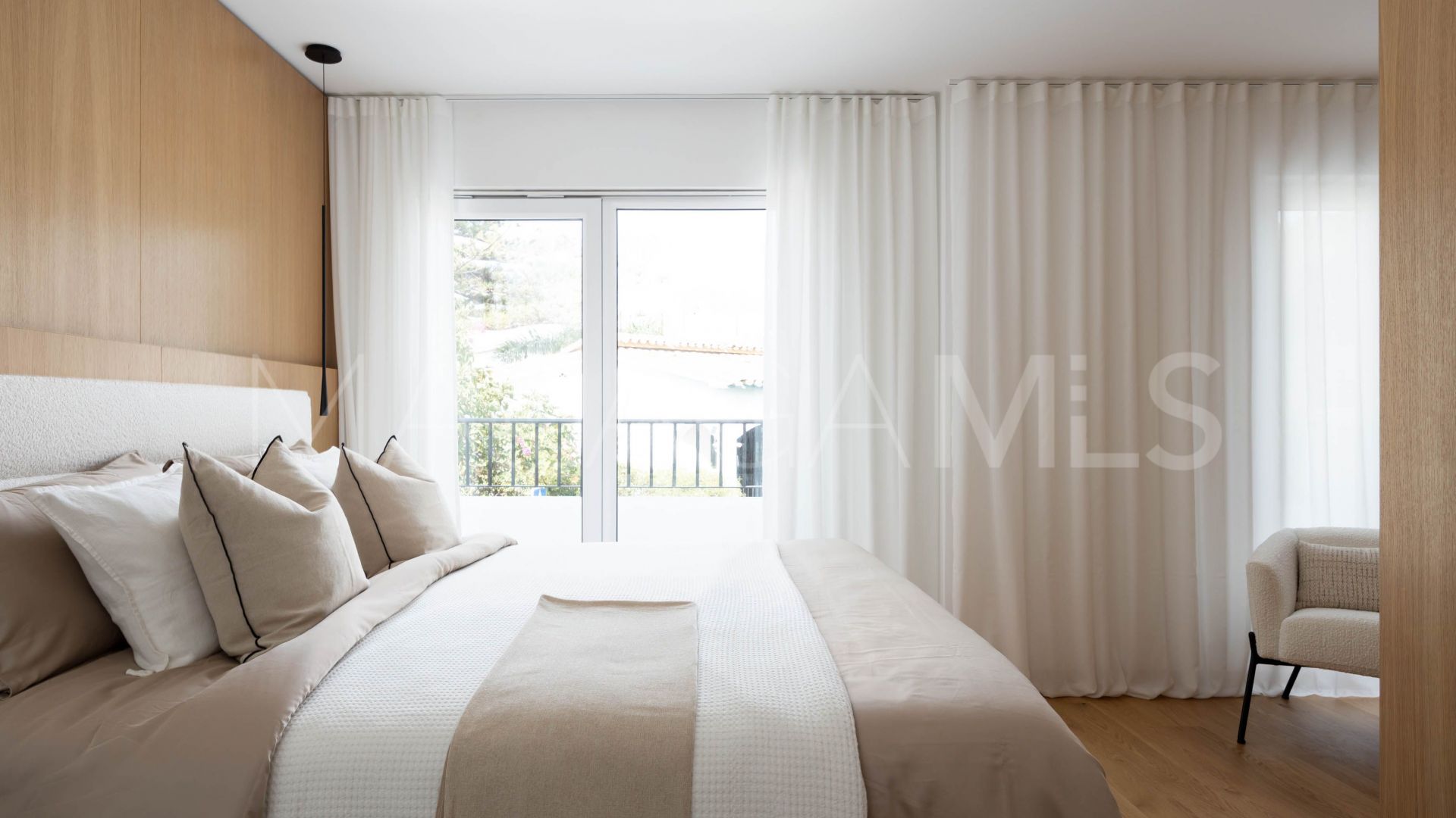 Semi detached house with 3 bedrooms for sale in Beach Side New Golden Mile