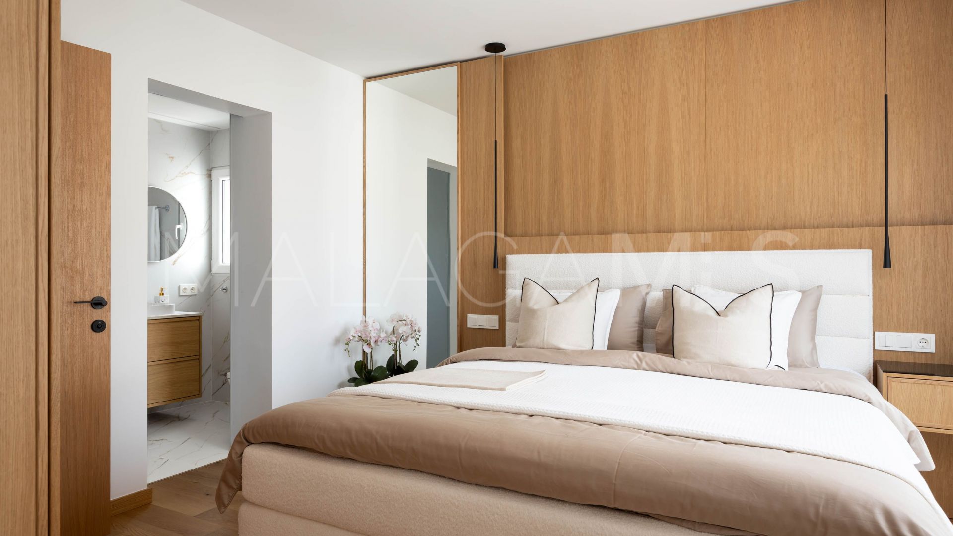 Semi detached house with 3 bedrooms for sale in Beach Side New Golden Mile