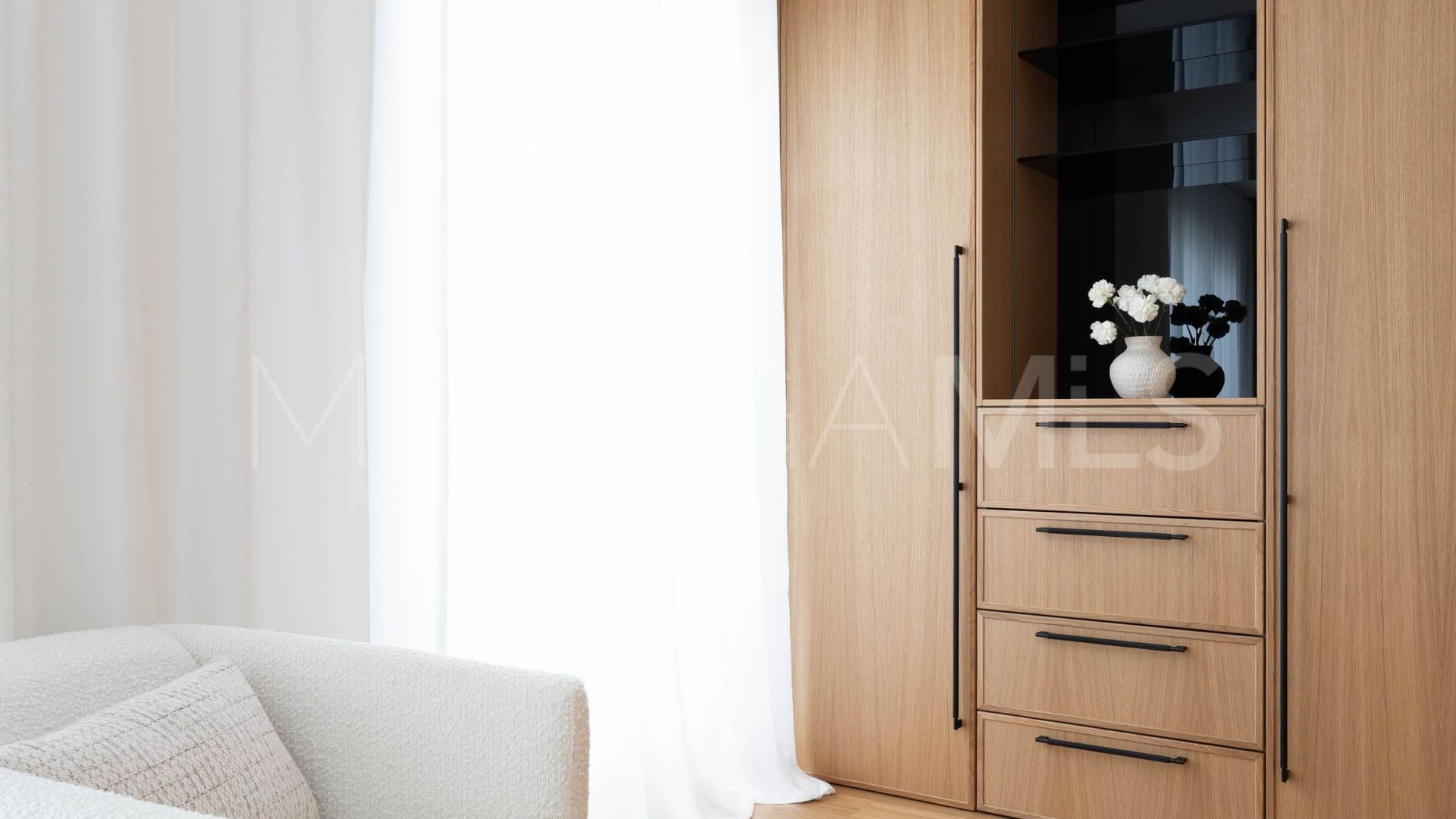 Semi detached house with 3 bedrooms for sale in Beach Side New Golden Mile