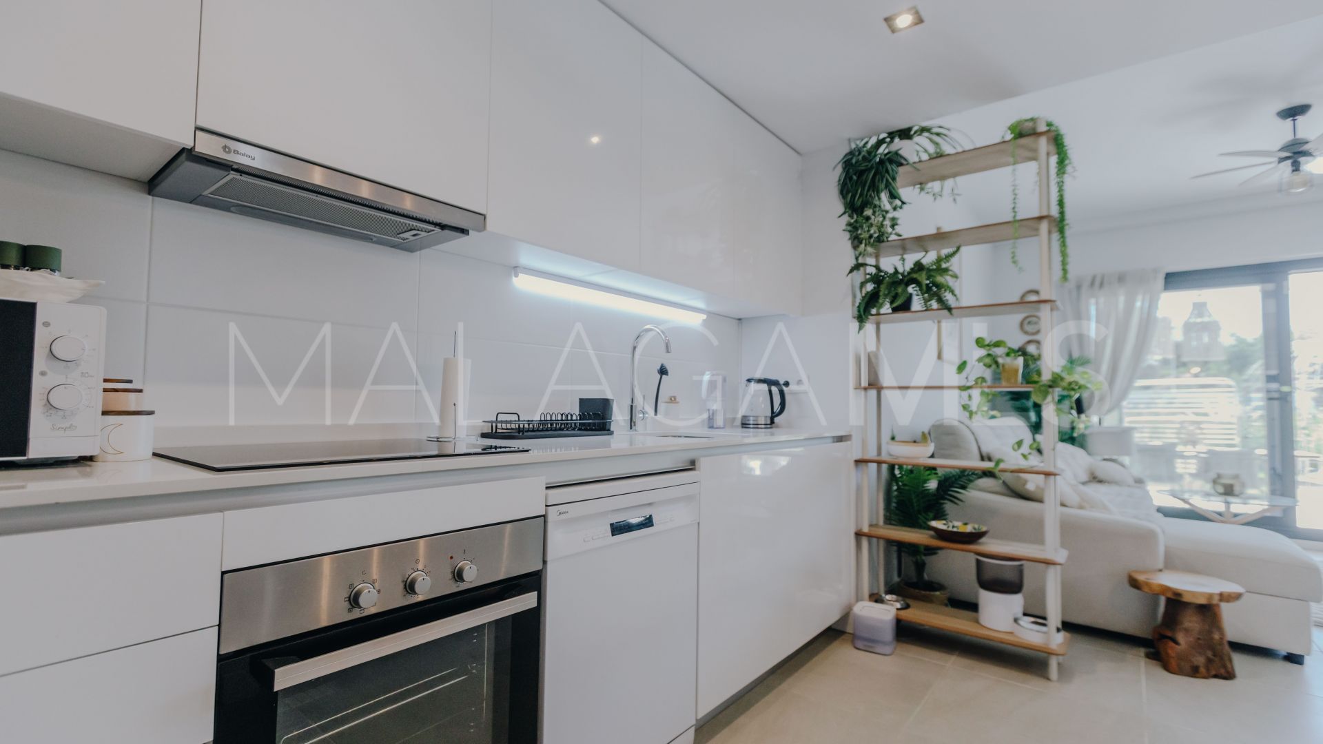 Appartement rez de chaussée for sale in Estepona Est