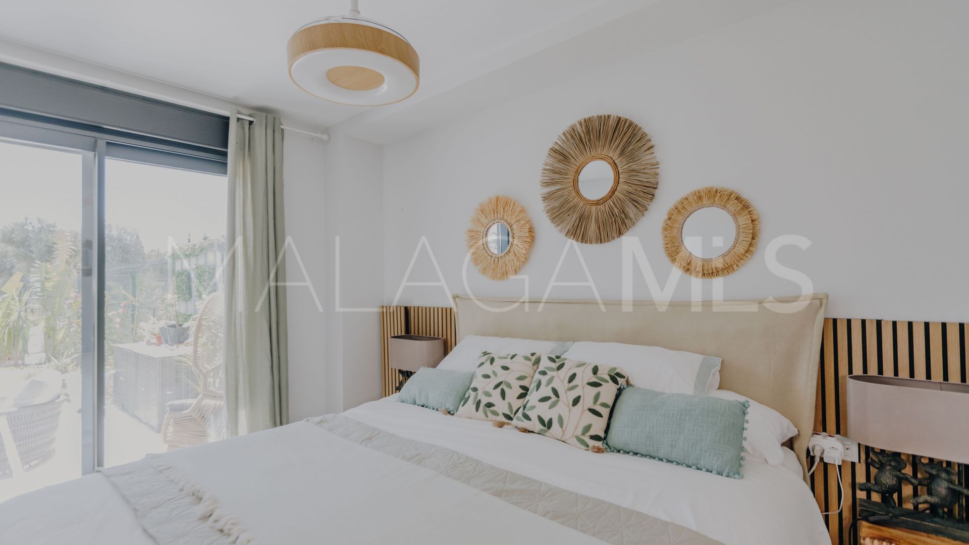 Appartement rez de chaussée for sale in Estepona Est