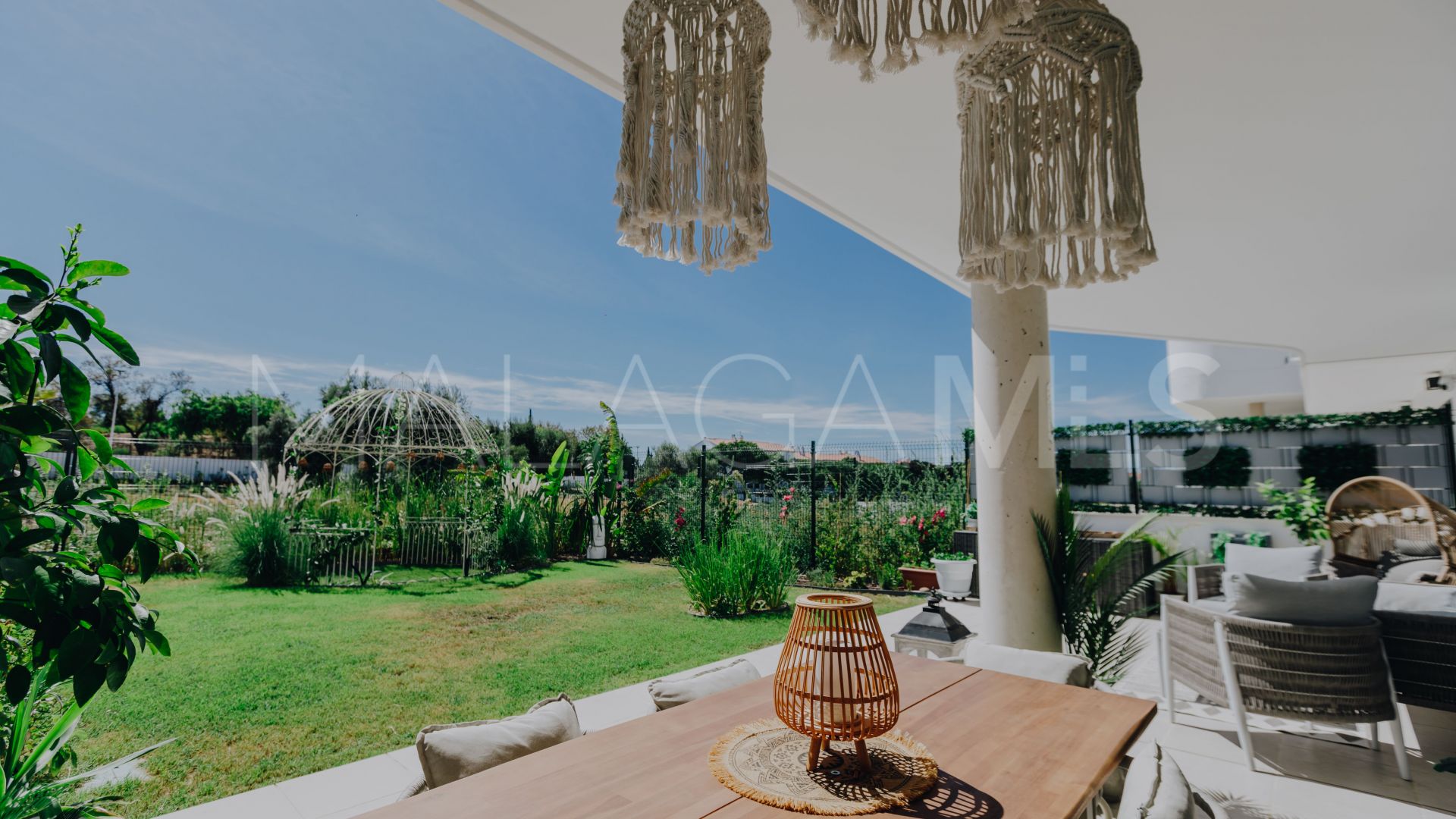 Appartement rez de chaussée for sale in Estepona Est